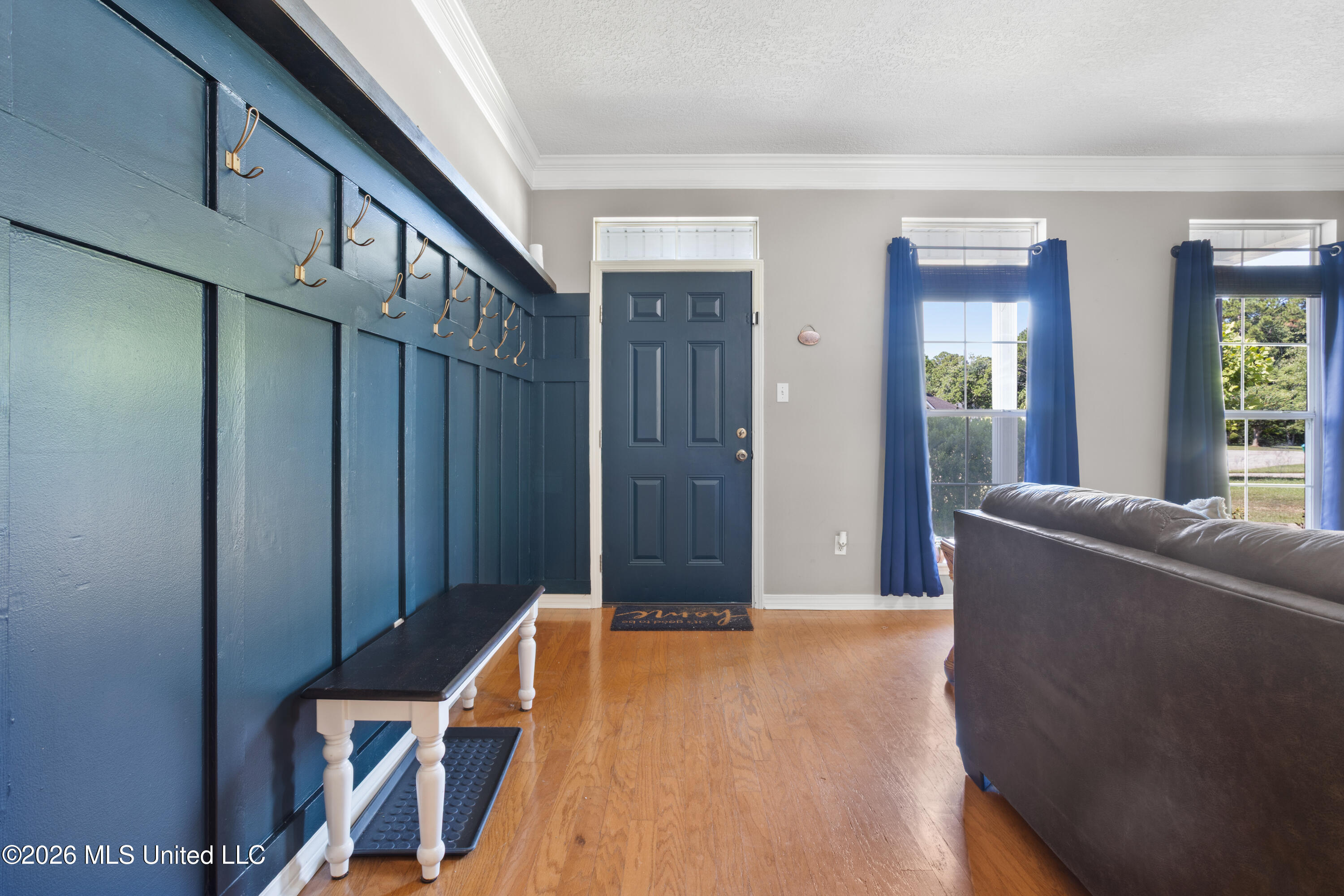 15038 Loveless Drive Property Photo 5