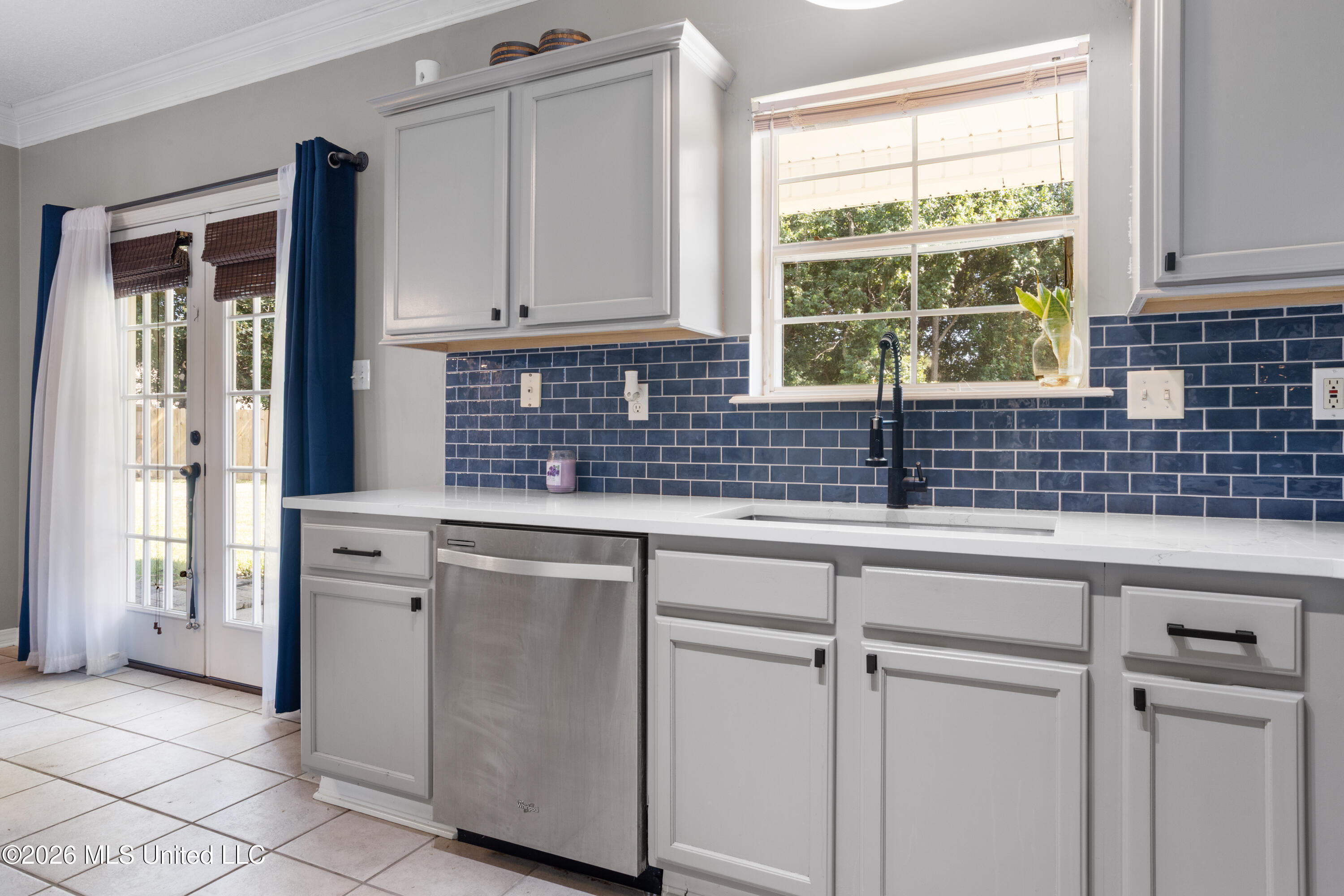 15038 Loveless Drive Property Photo 14