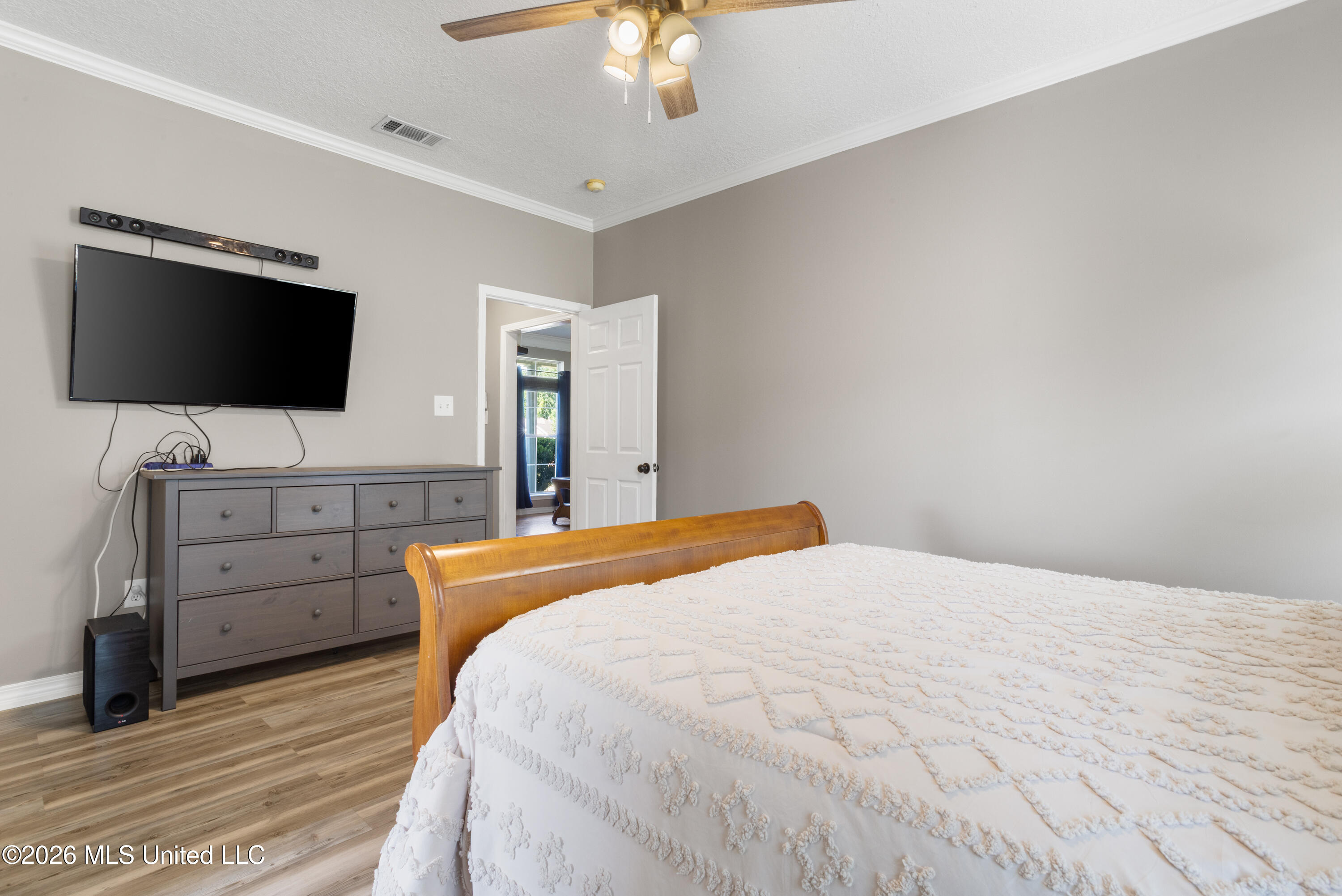 15038 Loveless Drive Property Photo 17