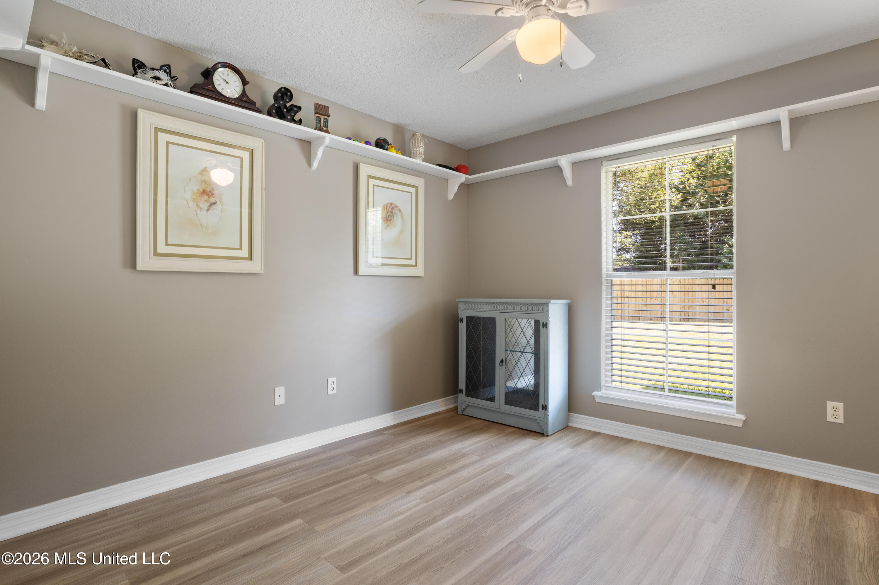 15038 Loveless Drive Property Photo 22