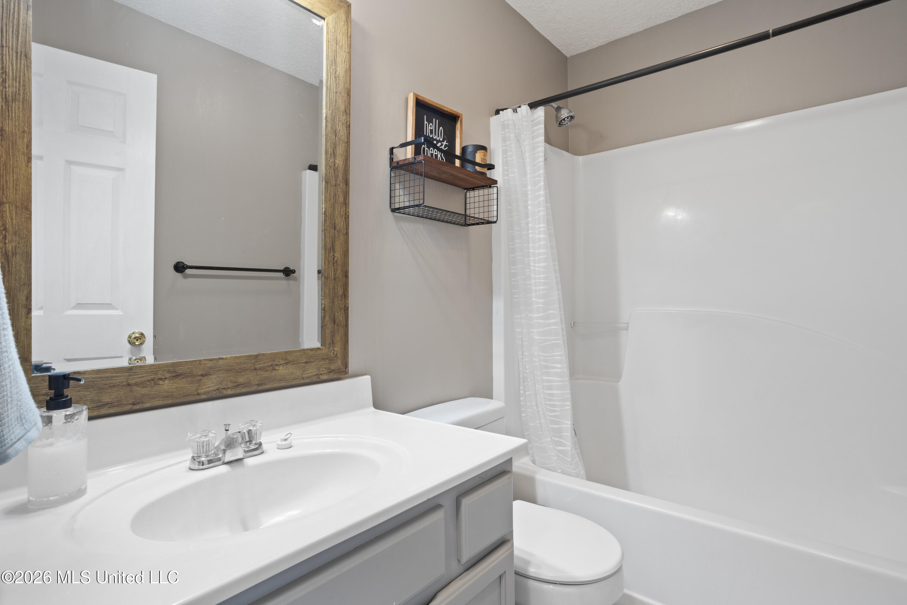 15038 Loveless Drive Property Photo 23