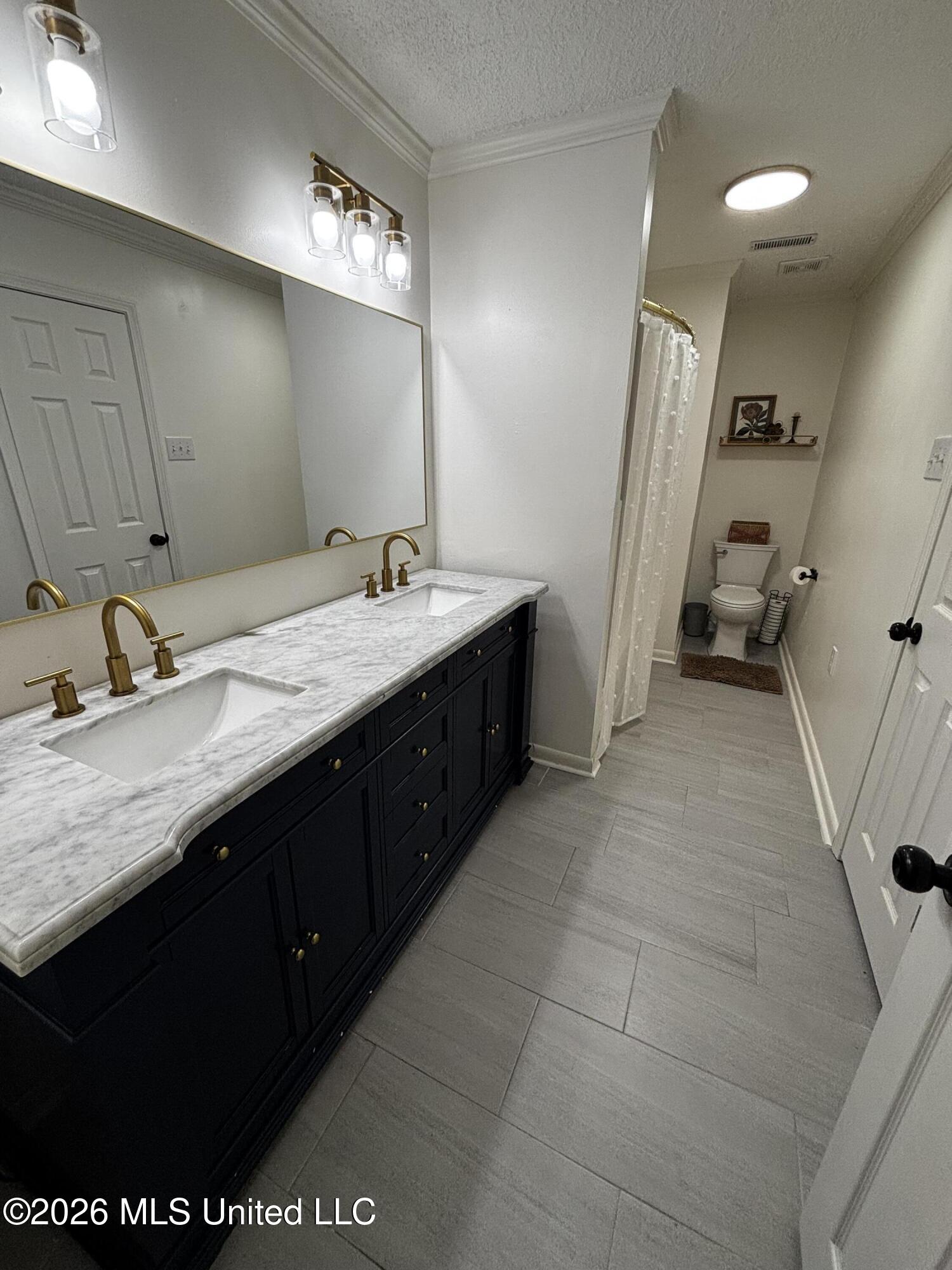 215 Alma Avenue Property Photo 11