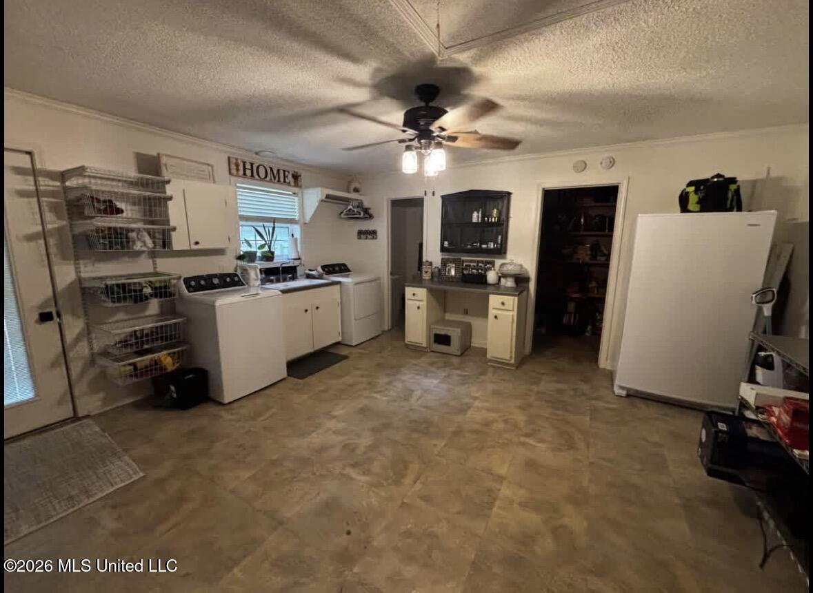 215 Alma Avenue Property Photo 18