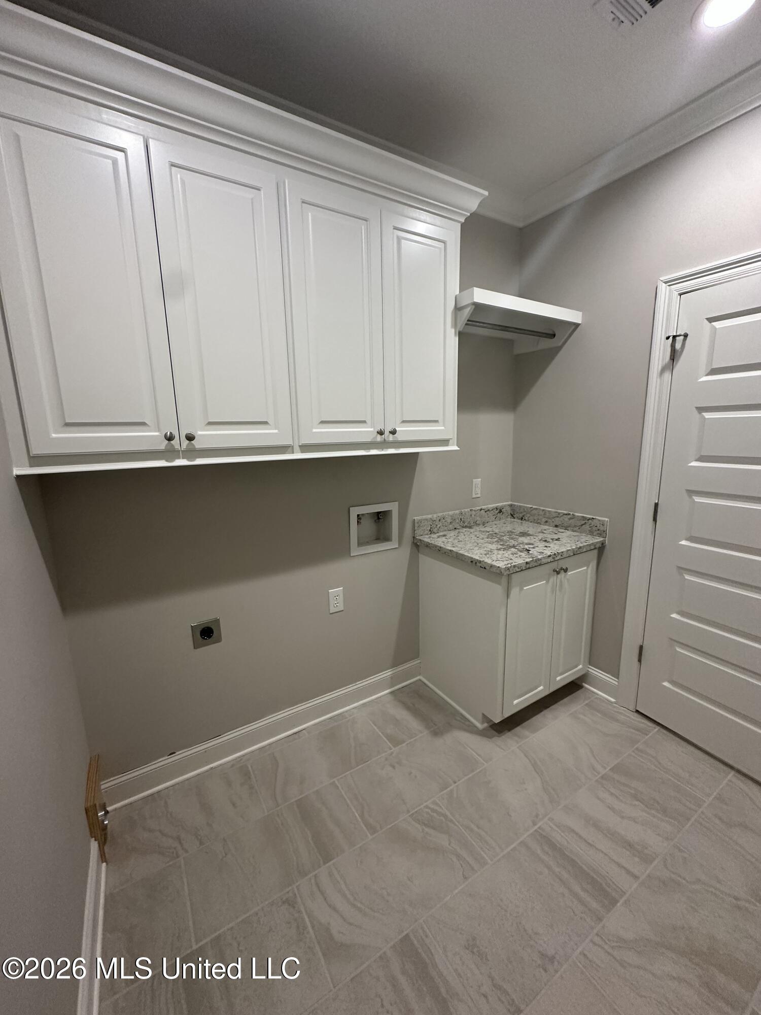 414 Old Maple Cove Property Photo 14