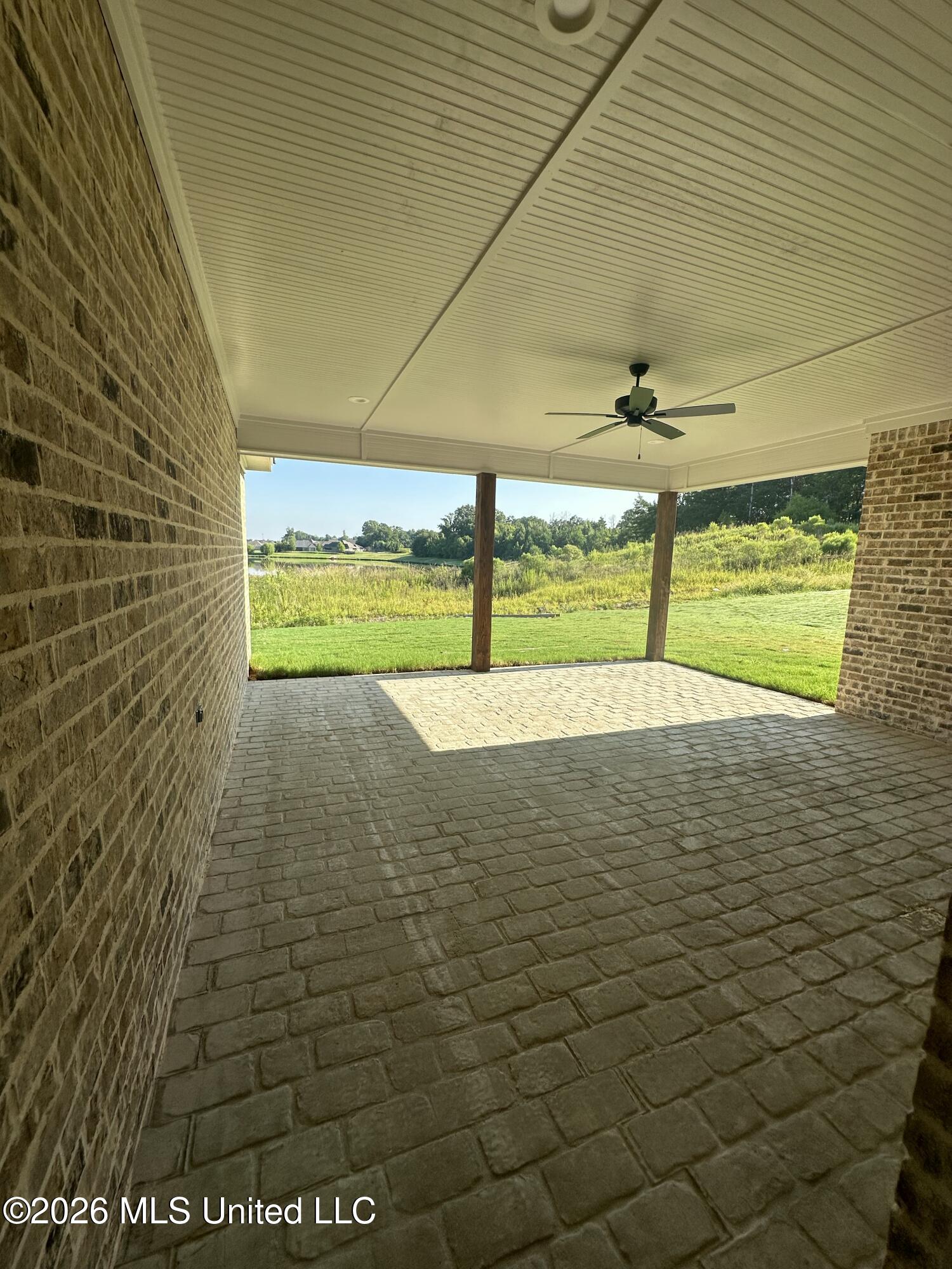 414 Old Maple Cove Property Photo 32
