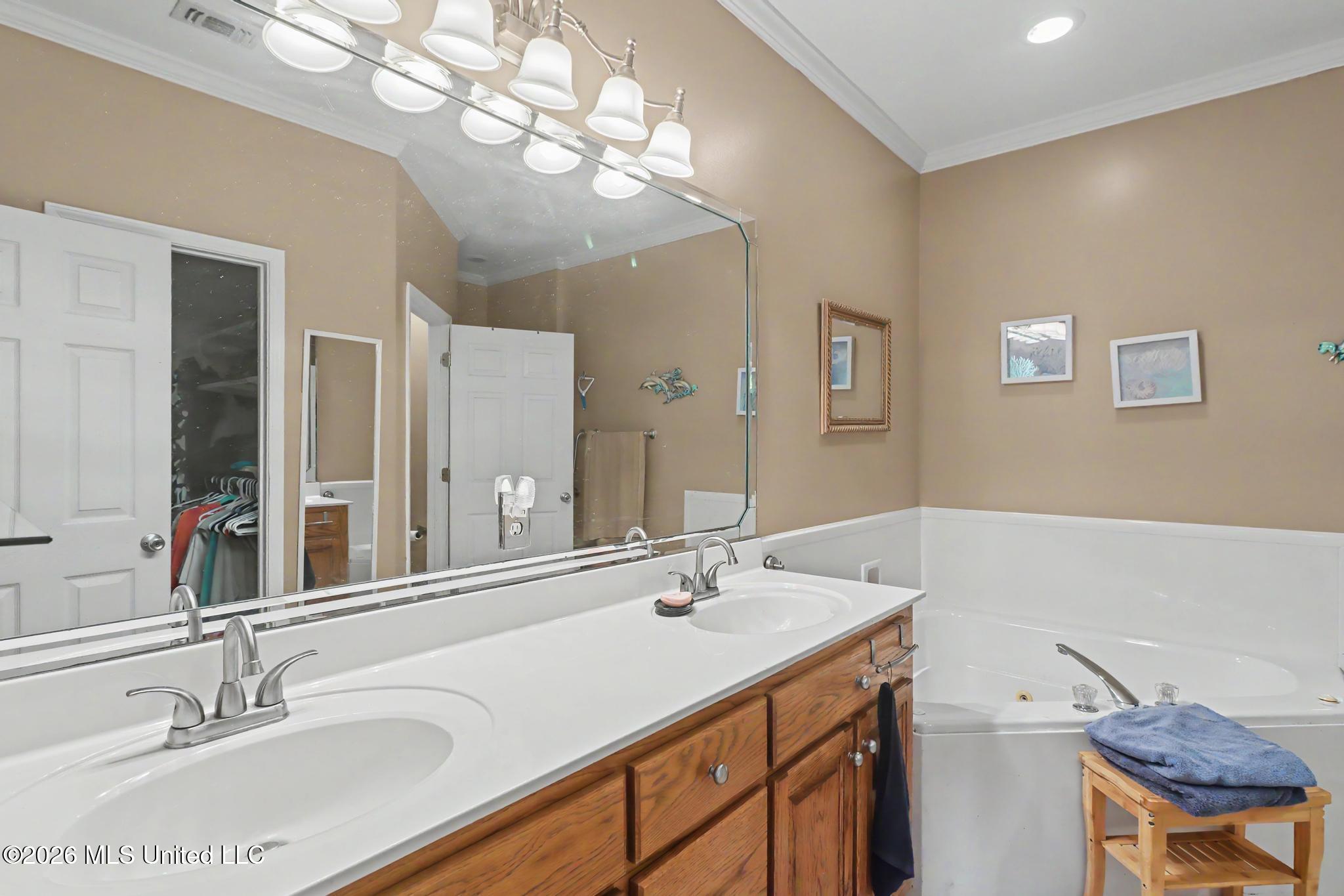 13322 S Roxbury Place Property Photo 8