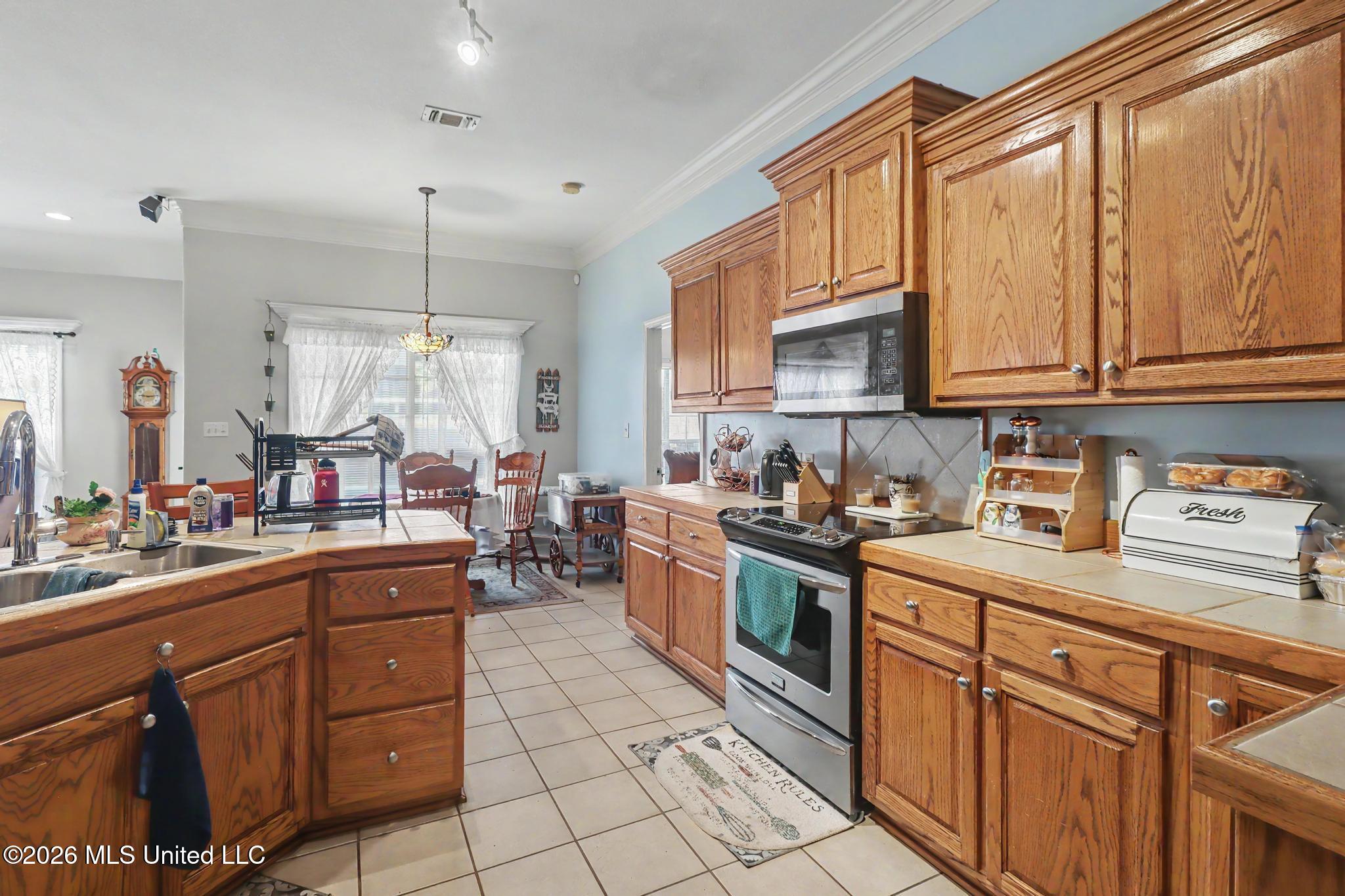 13322 S Roxbury Place Property Photo 10