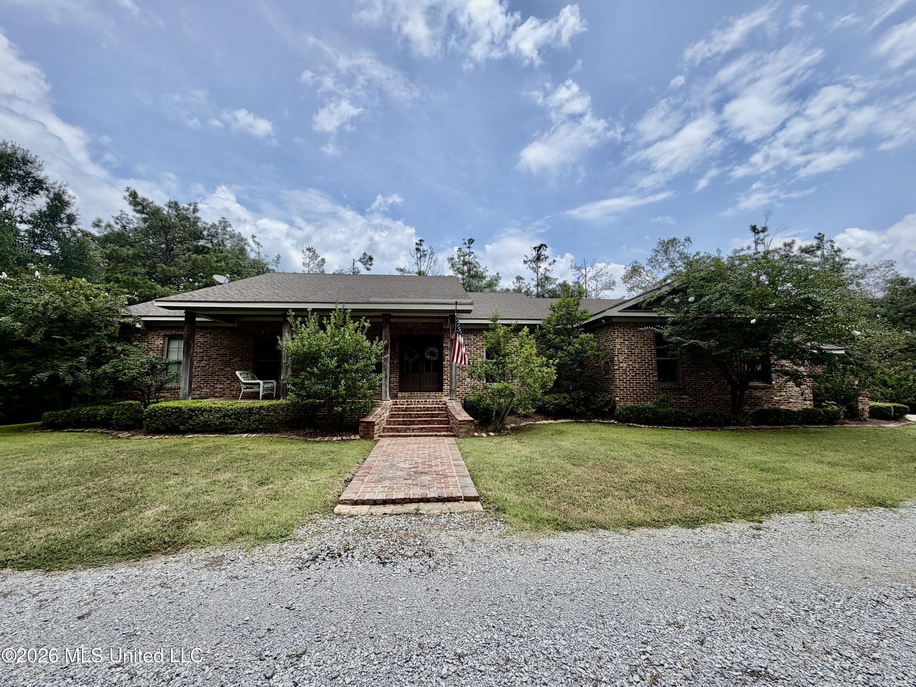 1081 County Road 184 Property Photo 1