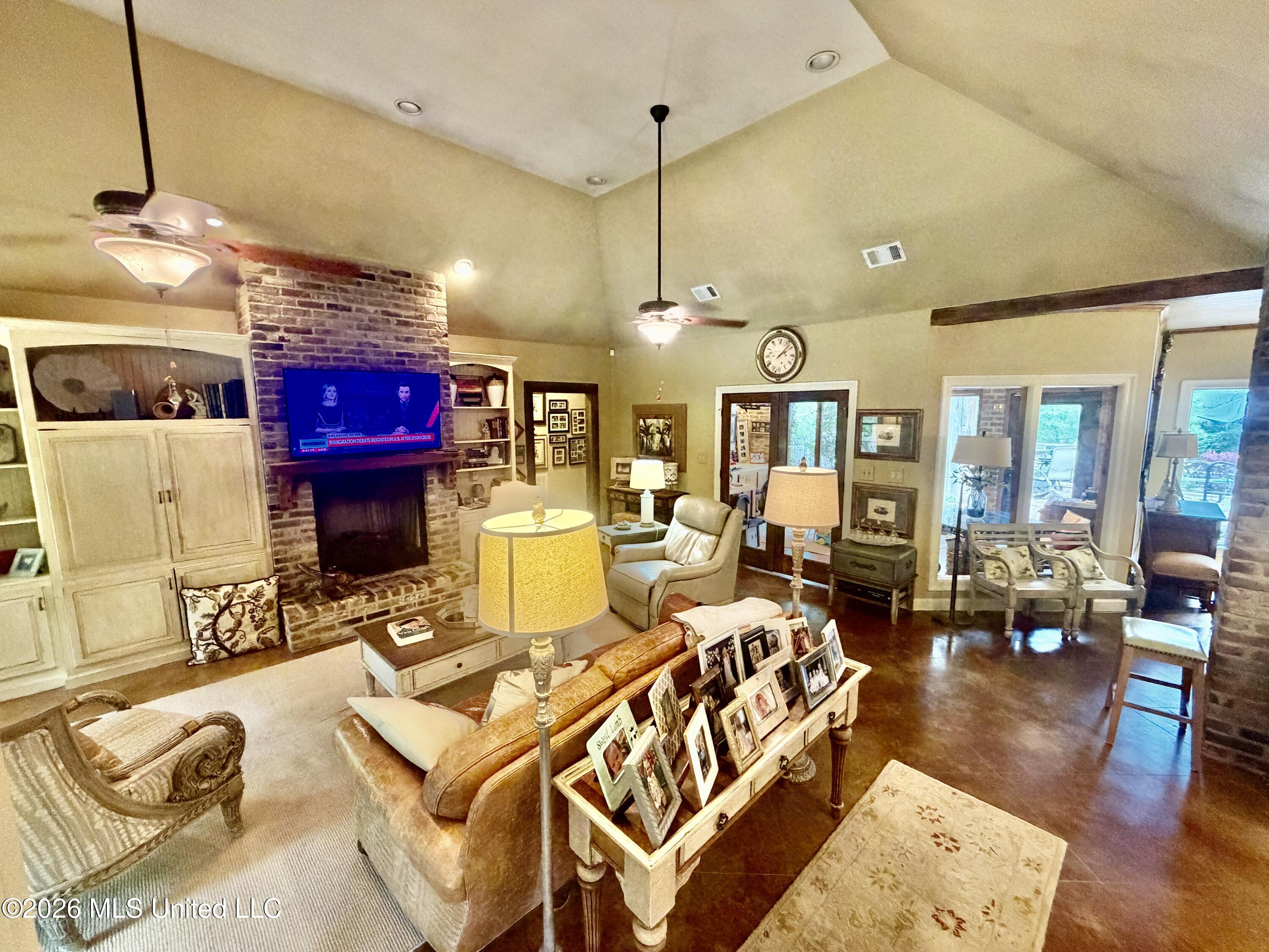 1081 County Road 184 Property Photo 4