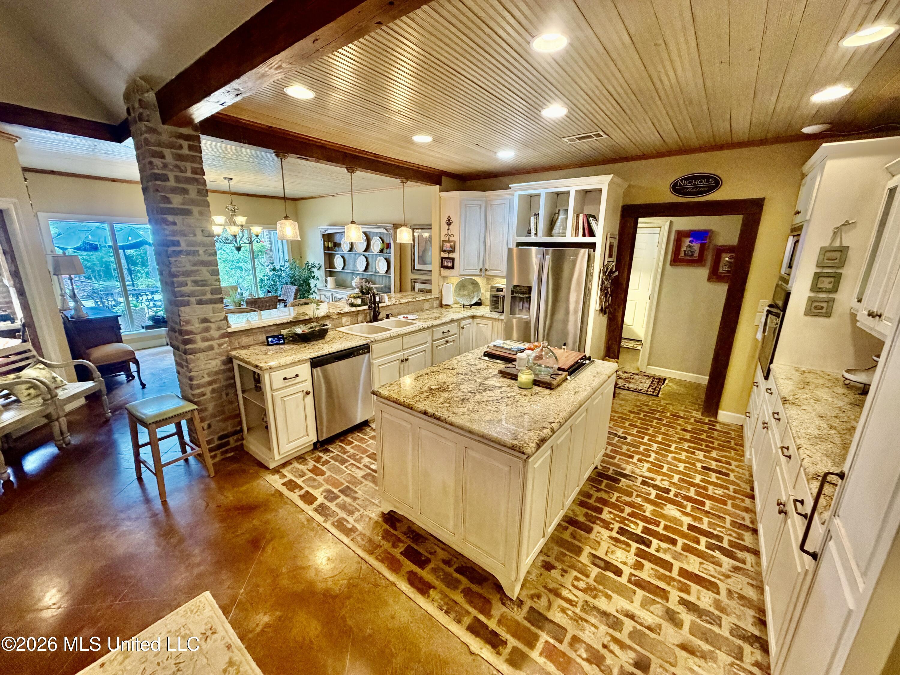 1081 County Road 184 Property Photo 5