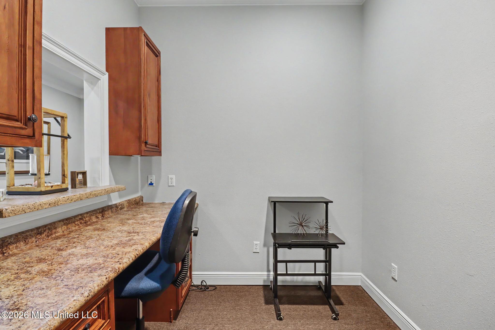 240 Courthouse Road Property Photo 10