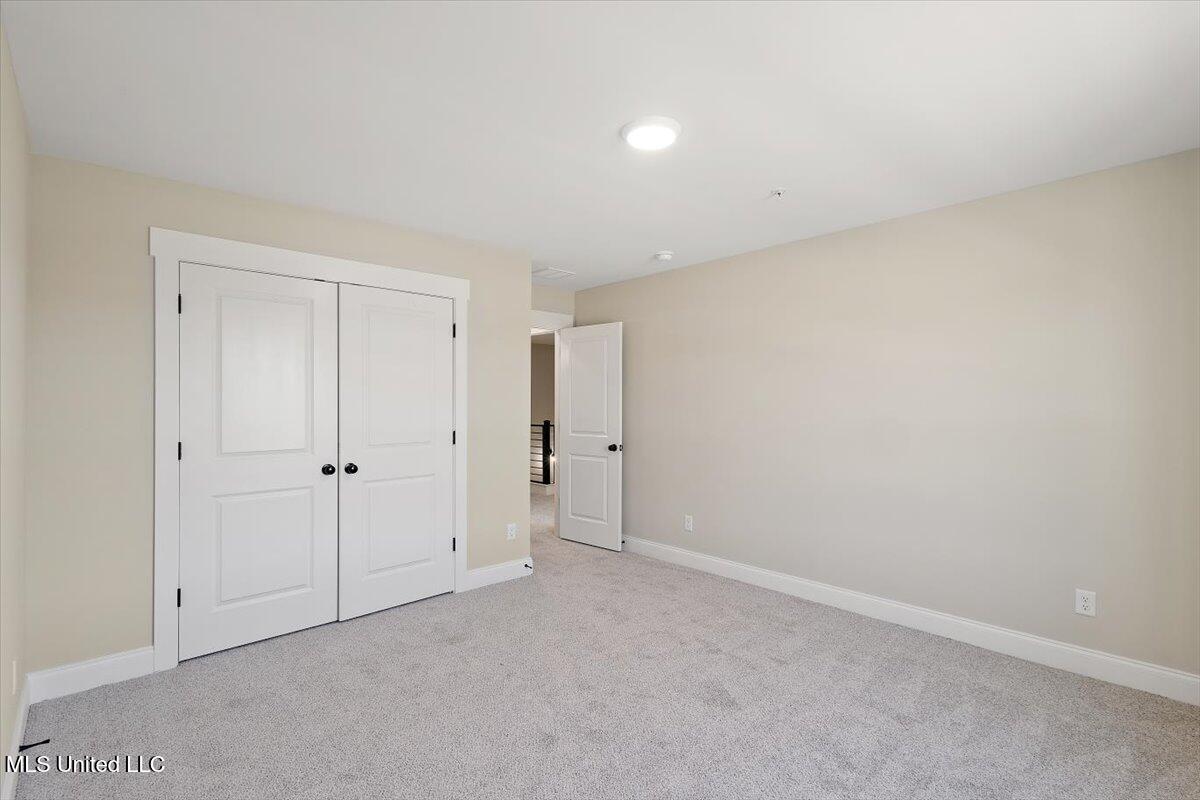 691 Bolivar Drive Property Photo 23