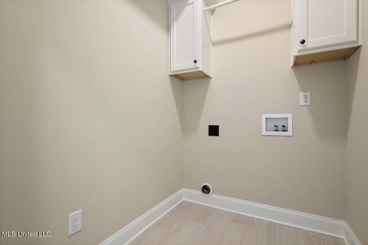 691 Bolivar Drive Property Photo 24