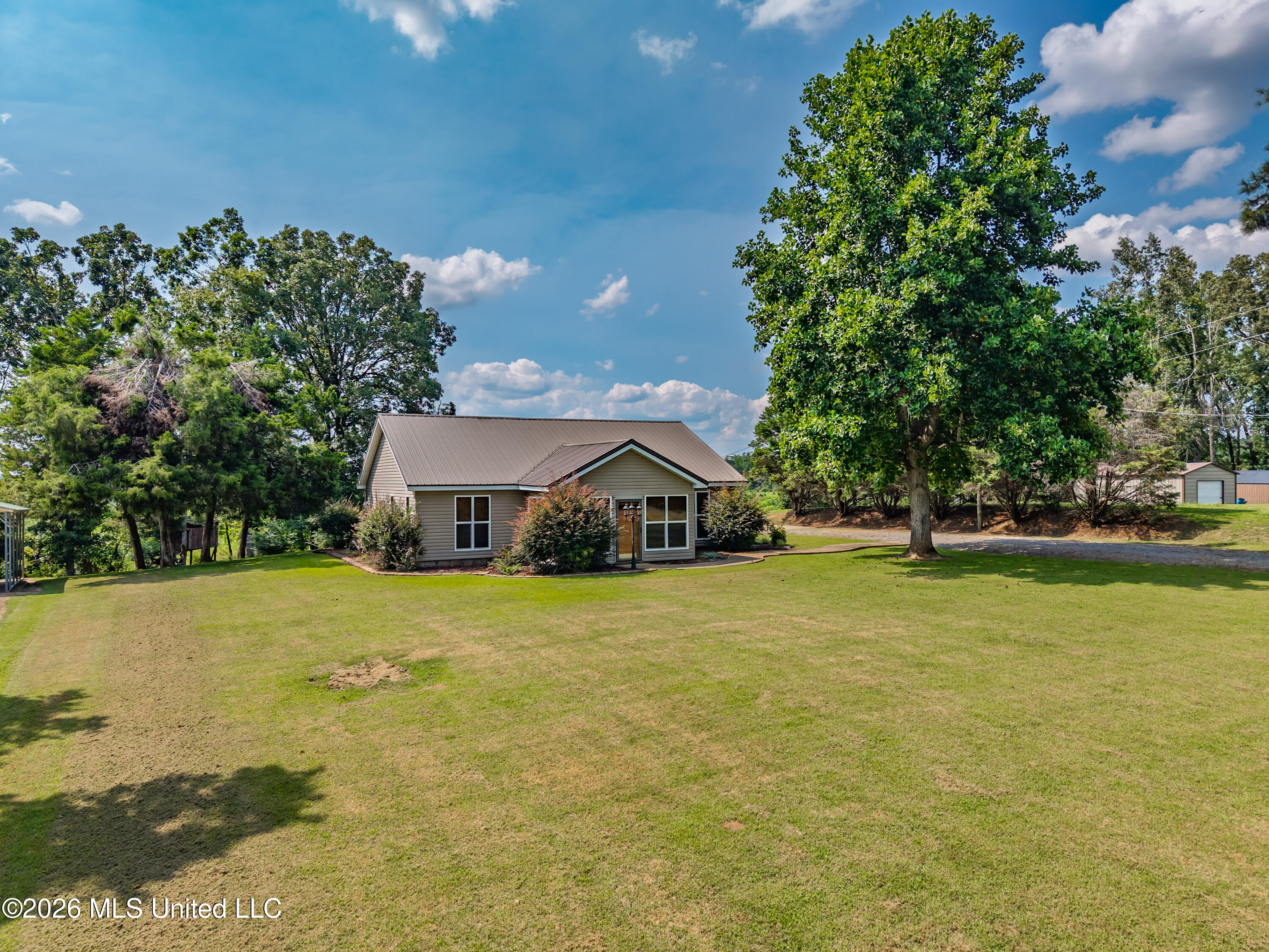 556 Chickasaw Road Property Photo 1