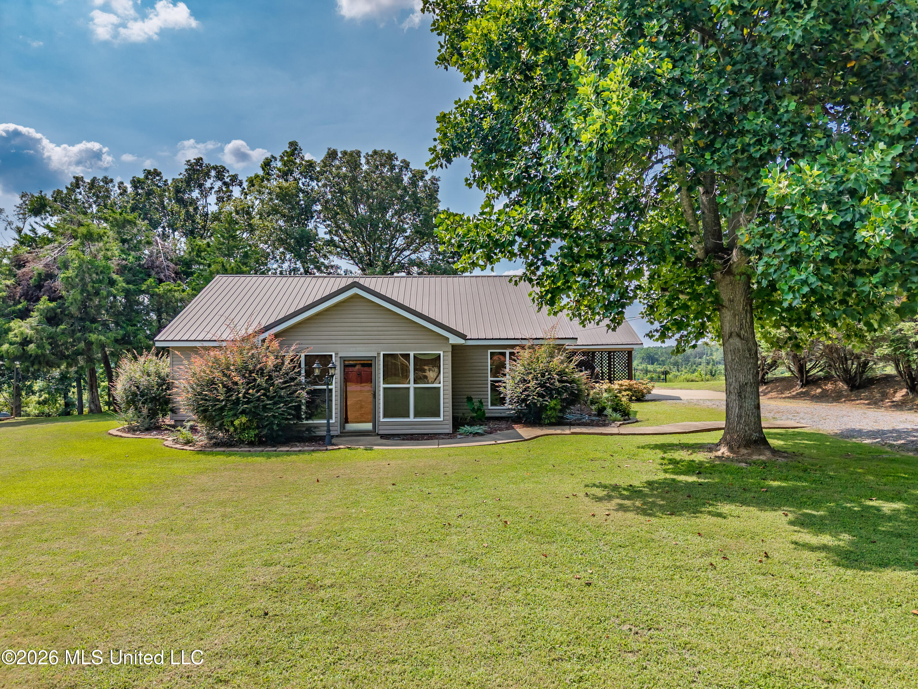 556 Chickasaw Road Property Photo 4