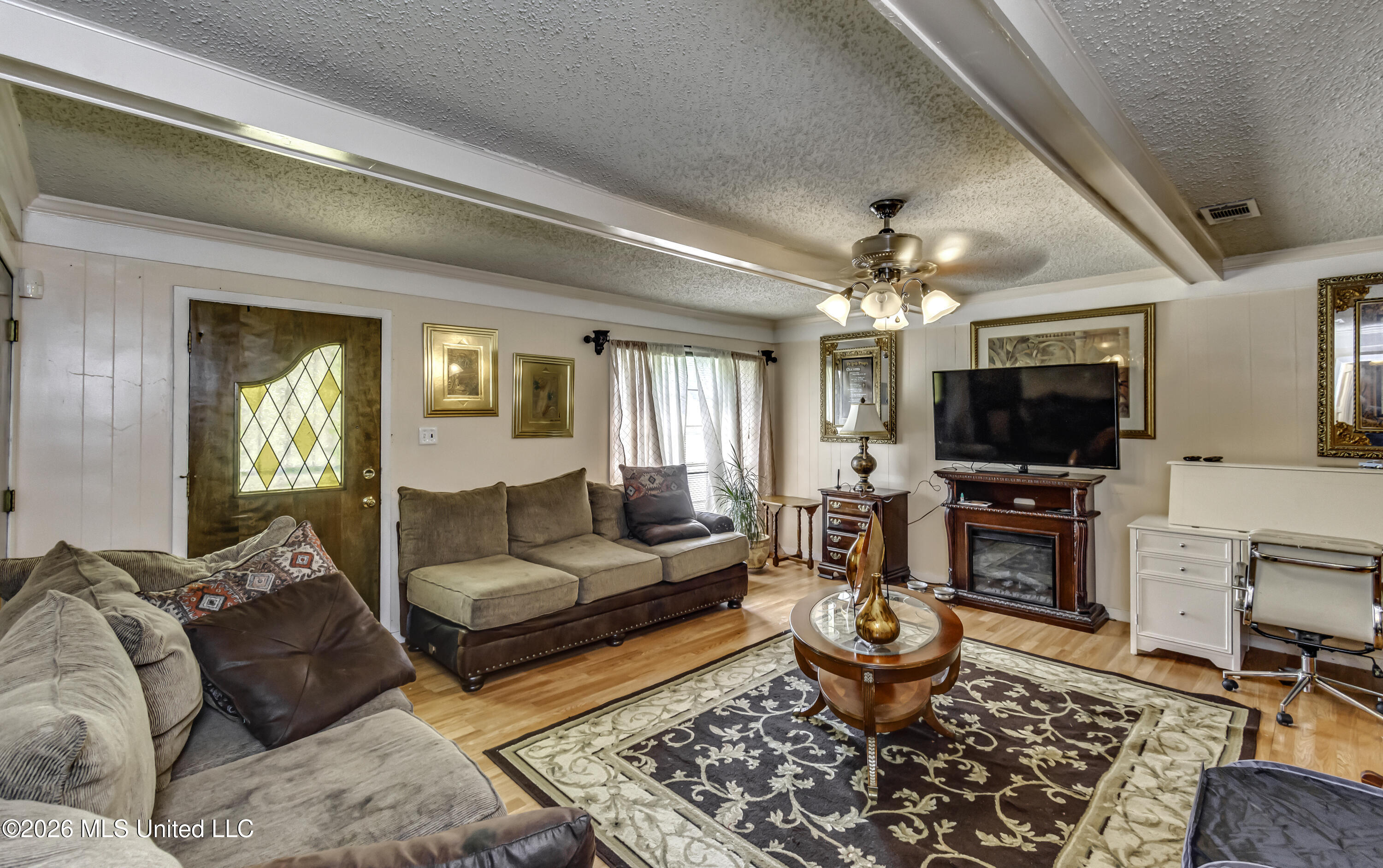 4737 Sherbrook Drive Property Photo 3