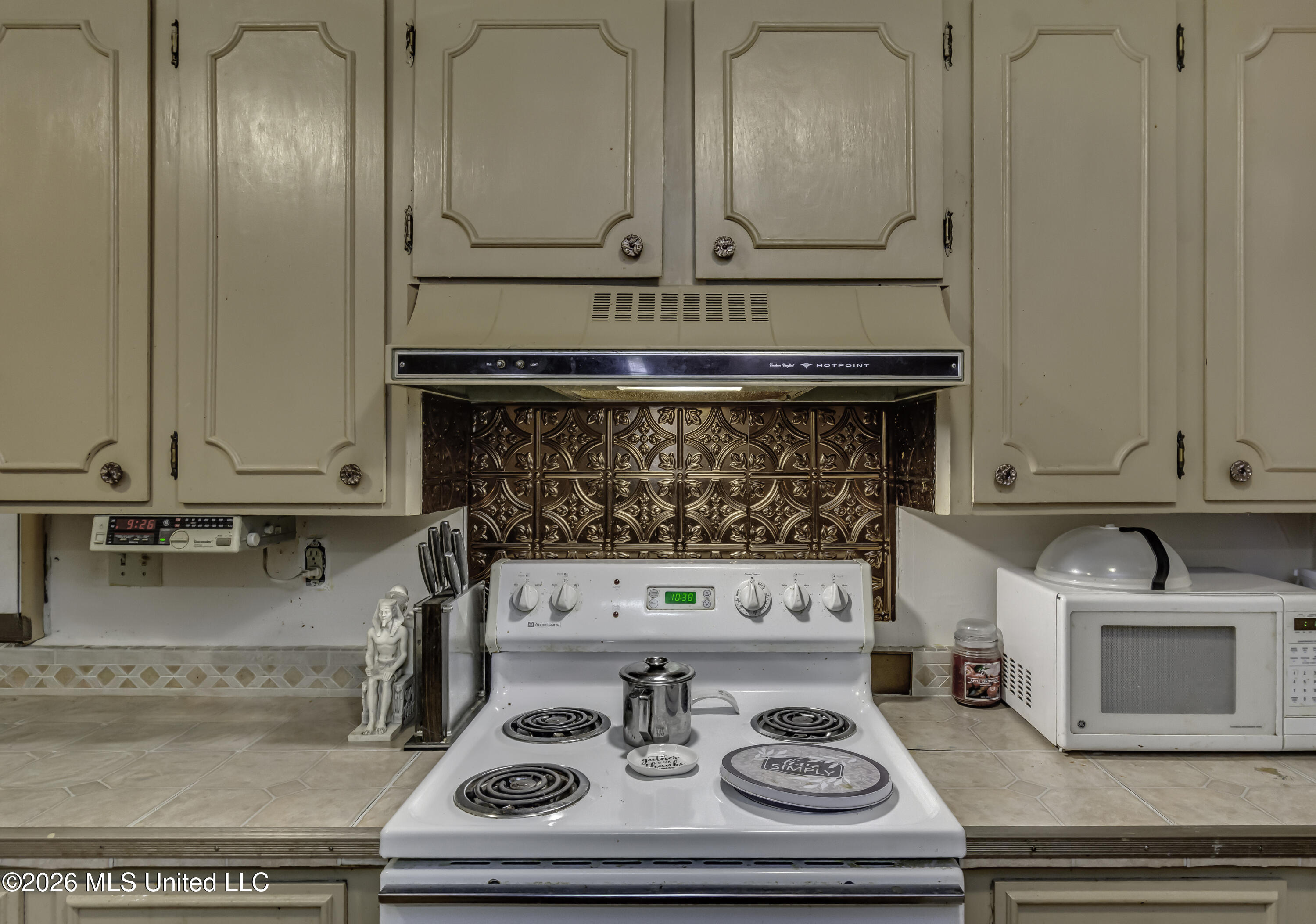 4737 Sherbrook Drive Property Photo 6