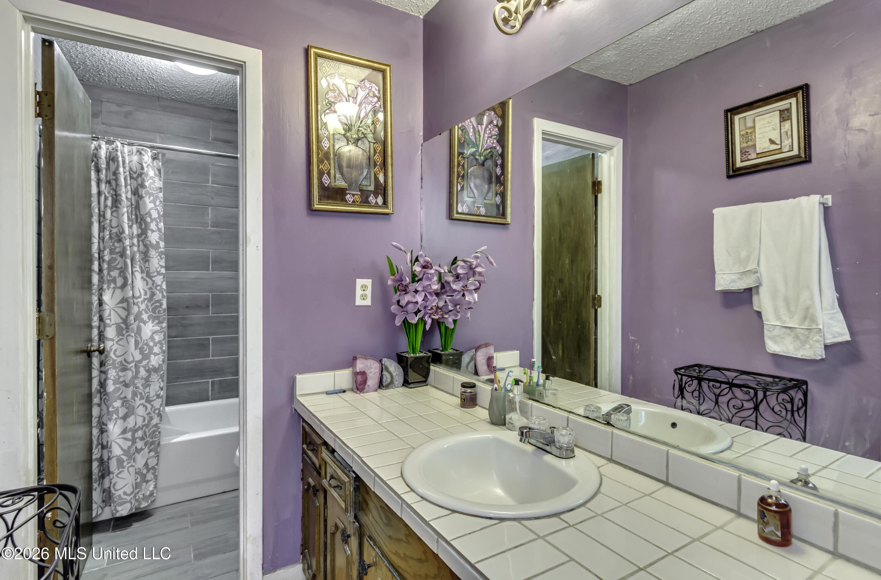 4737 Sherbrook Drive Property Photo 10