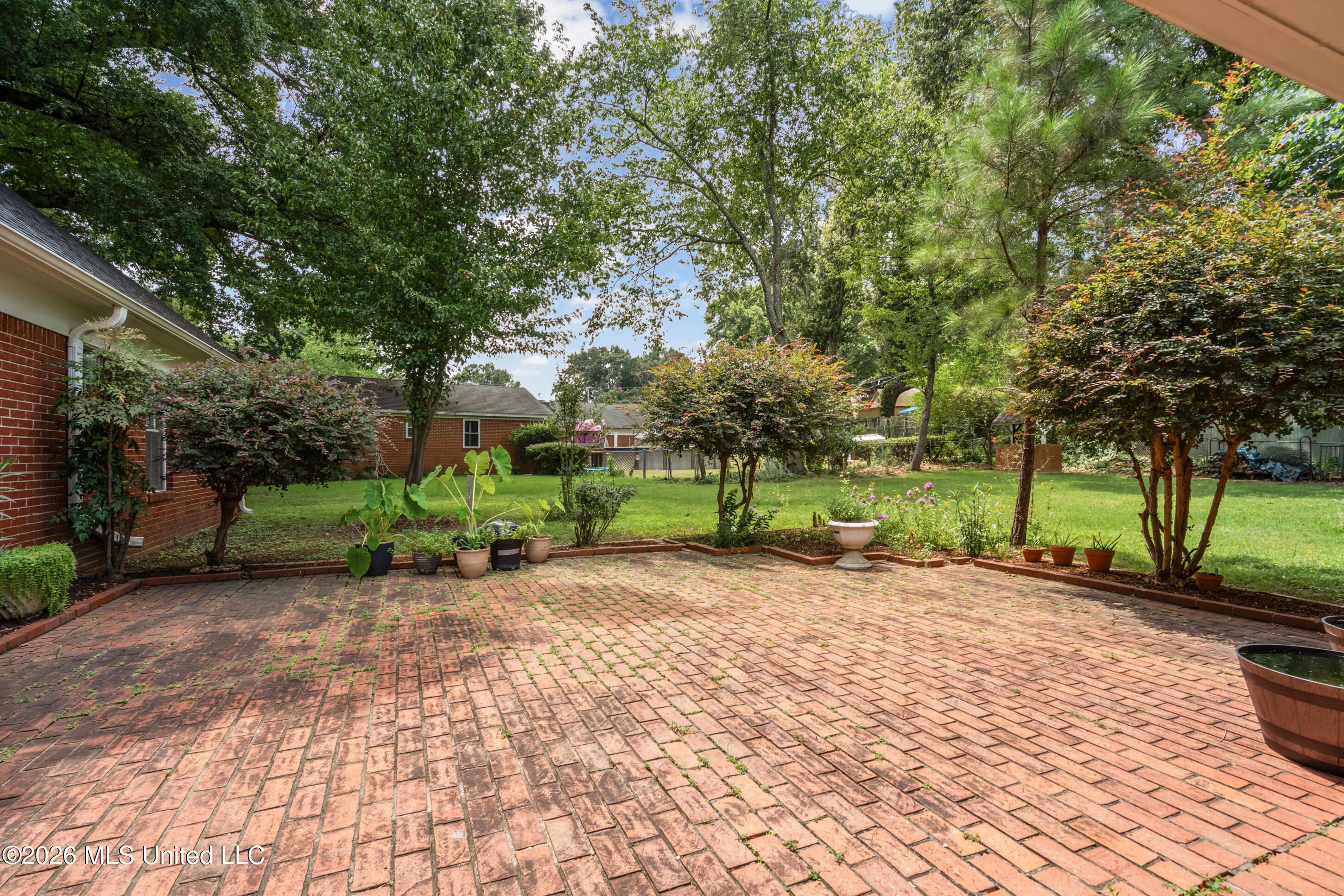 8619 Chesterfield Drive Property Photo 23