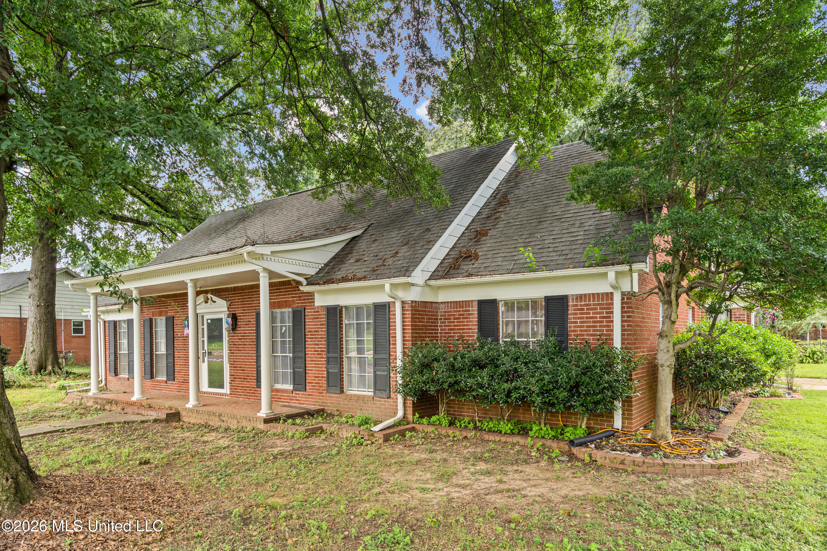 8619 Chesterfield Drive Property Photo 24