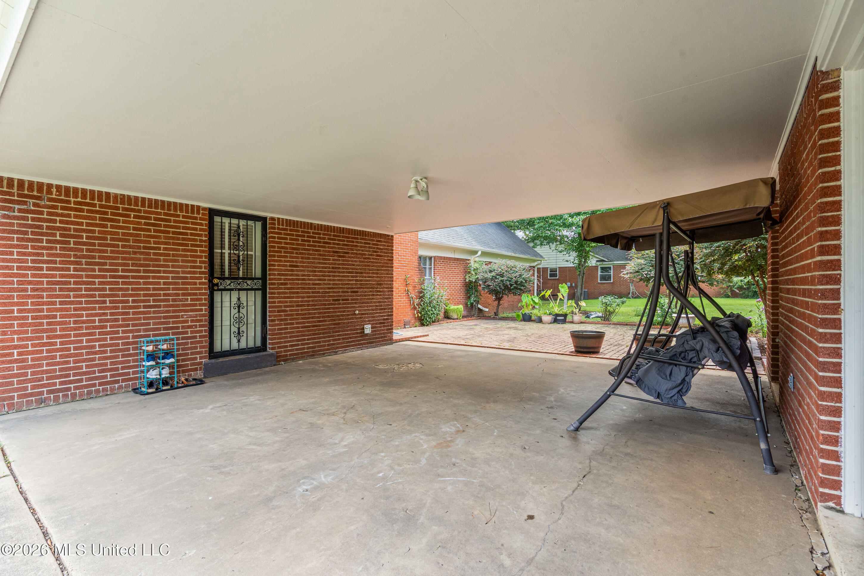 8619 Chesterfield Drive Property Photo 26