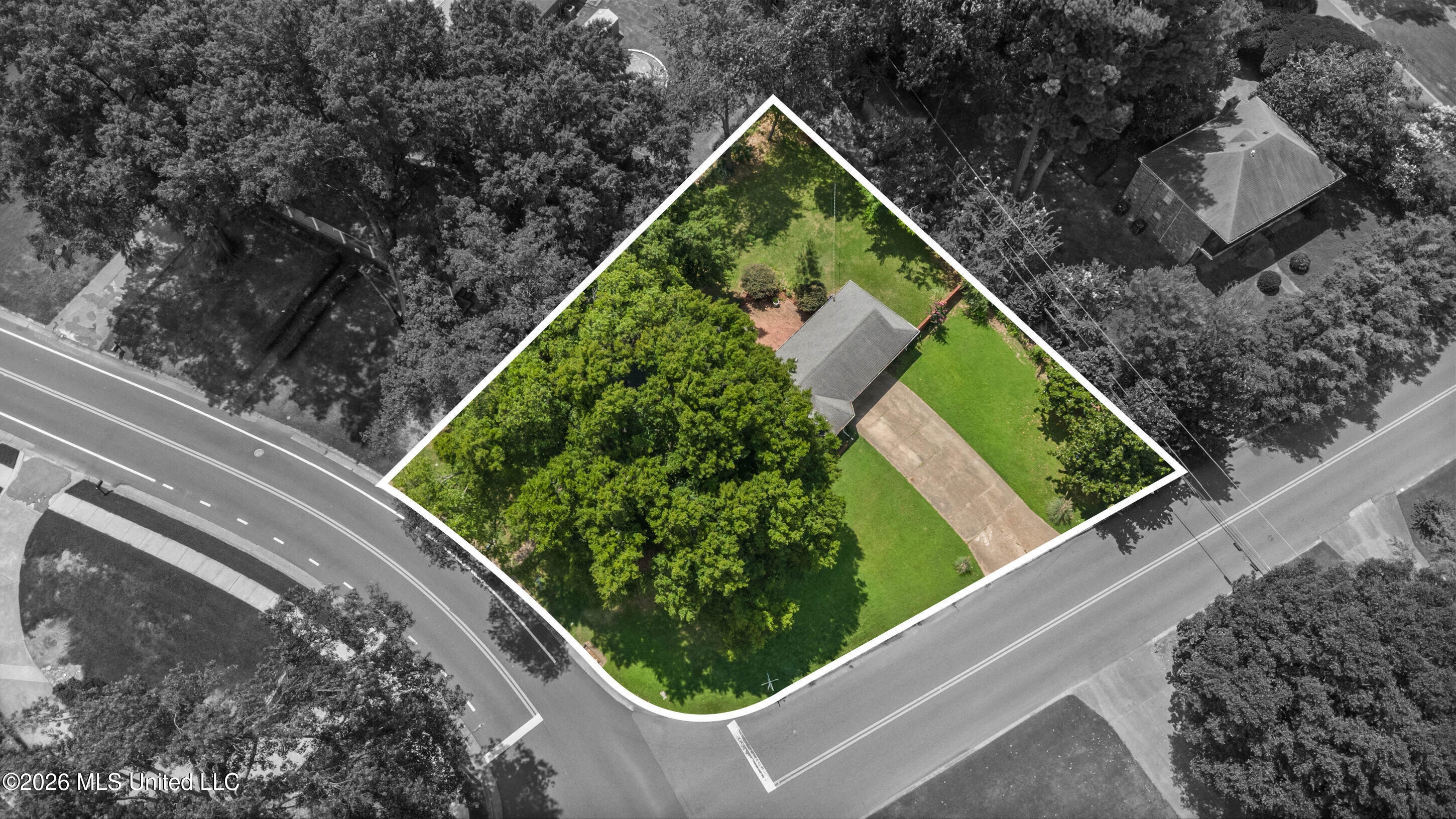 8619 Chesterfield Drive Property Photo 31