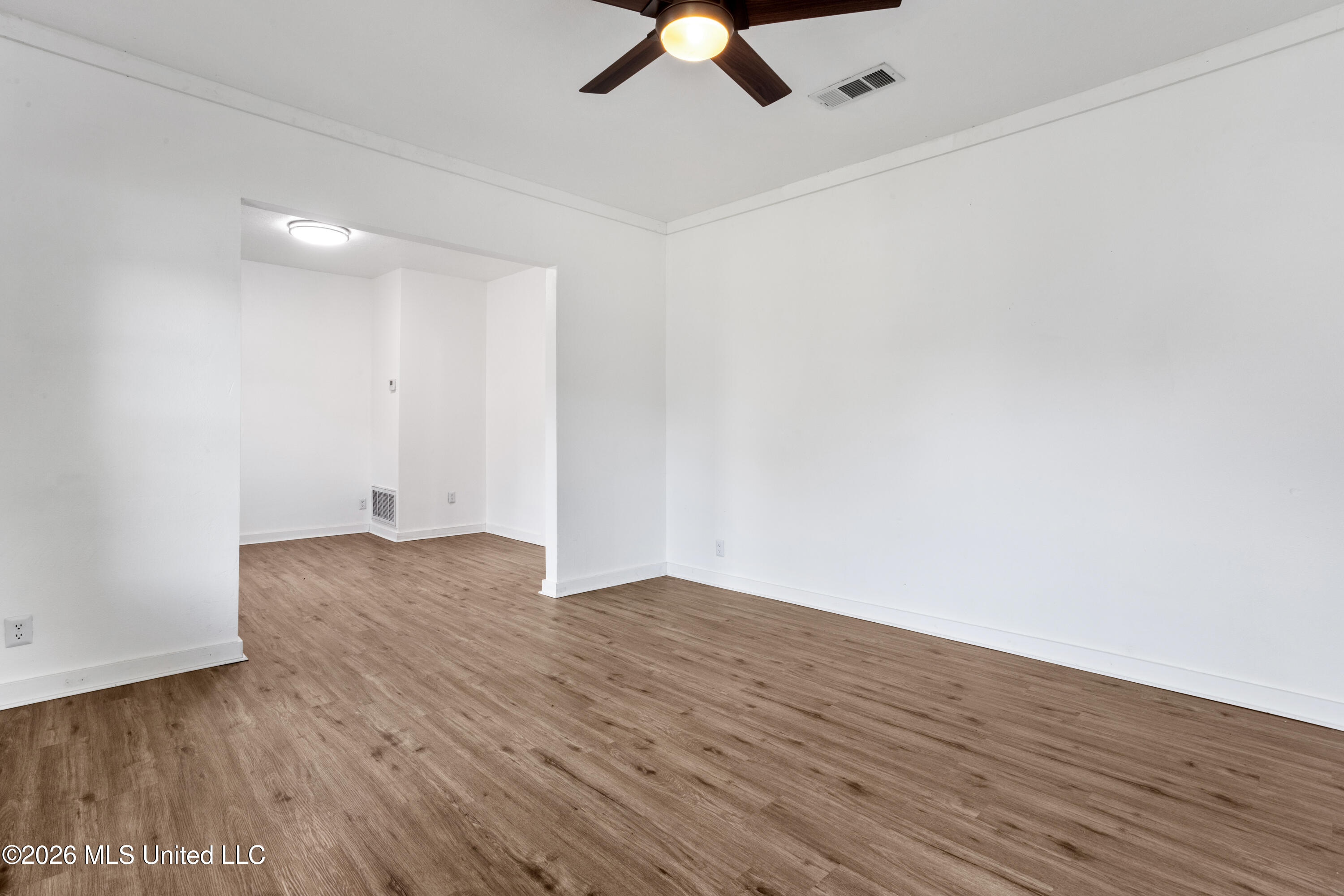 2021 19th Avenue Property Photo 9