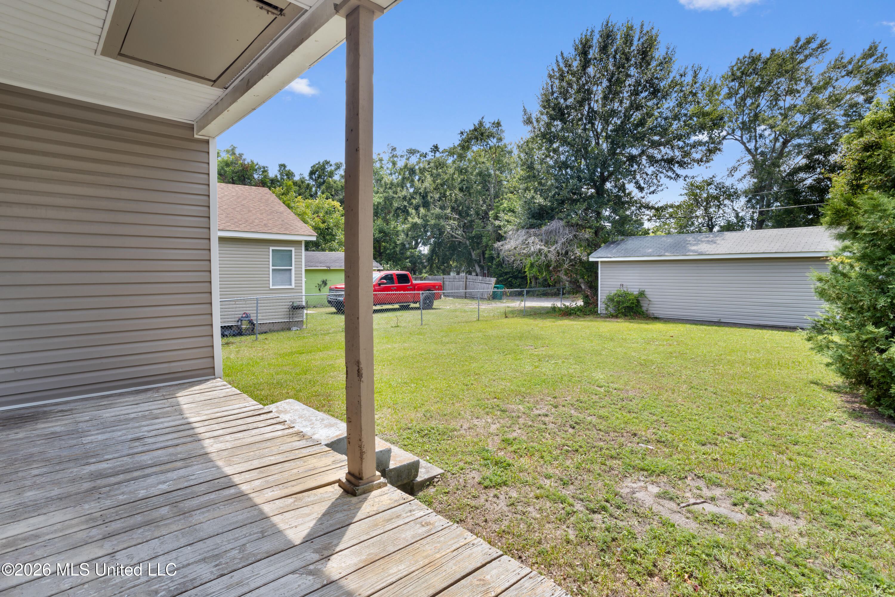 2021 19th Avenue Property Photo 25
