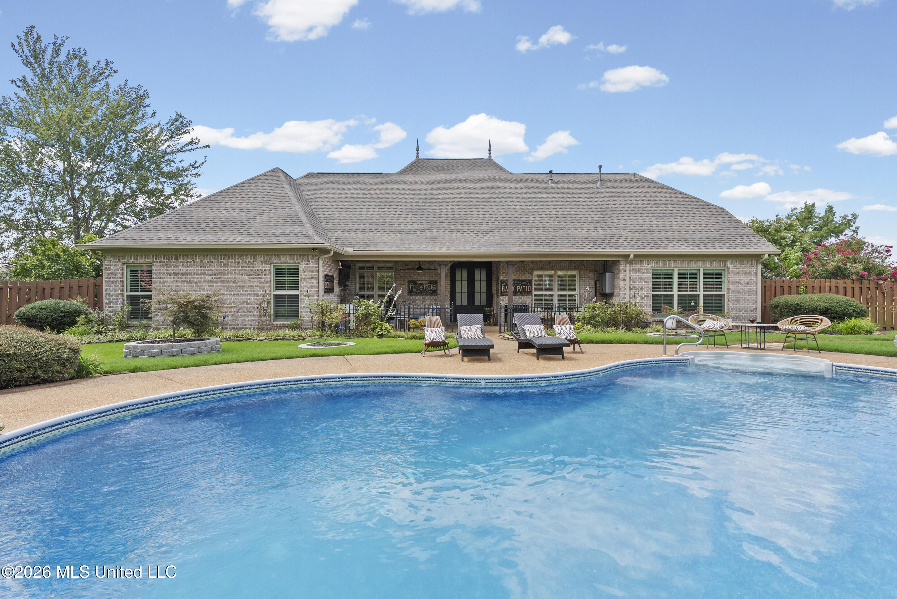 2634 Fountain Gate Drive Property Photo 7