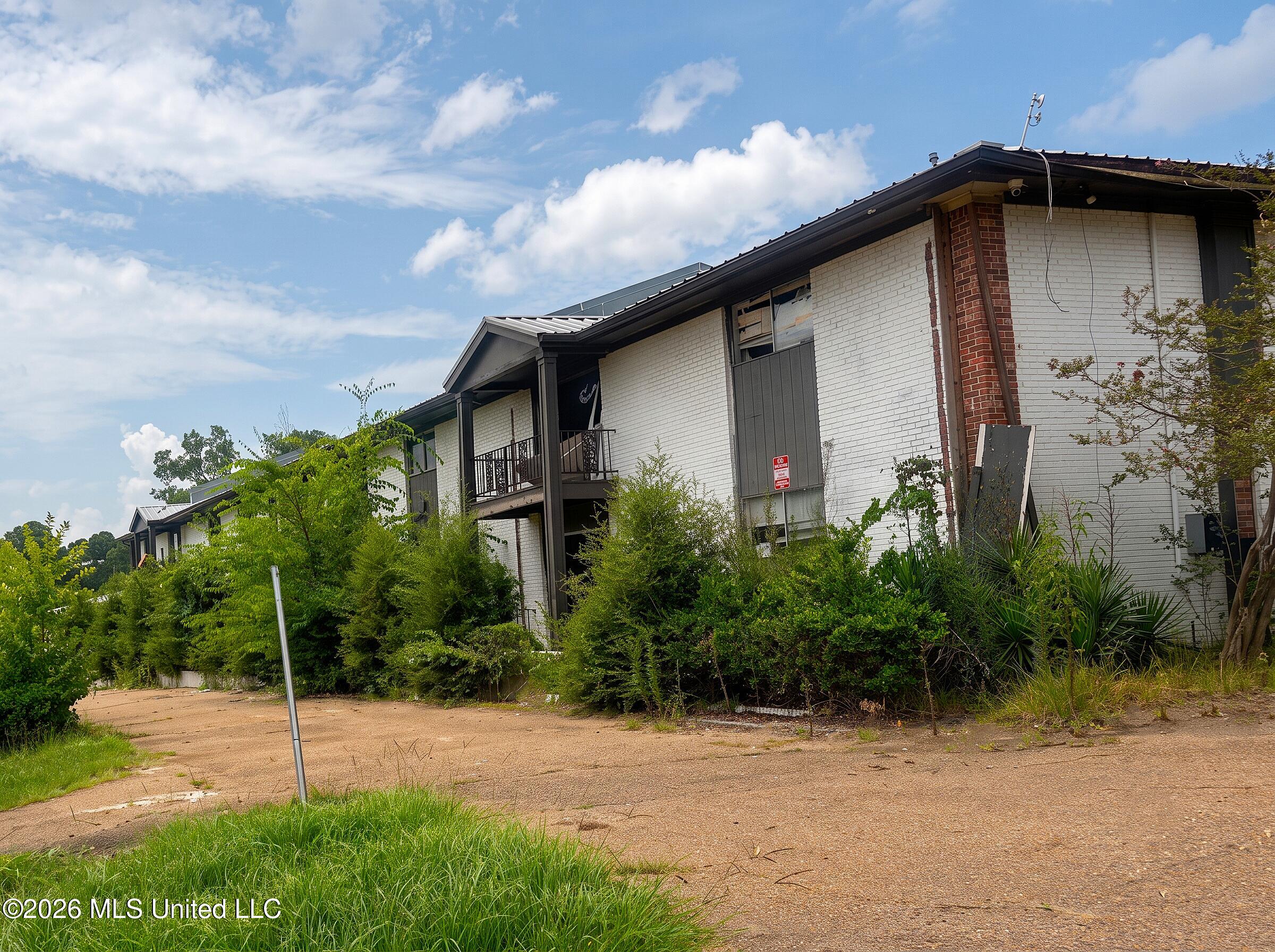 2655 Belvedere Drive Property Photo 2