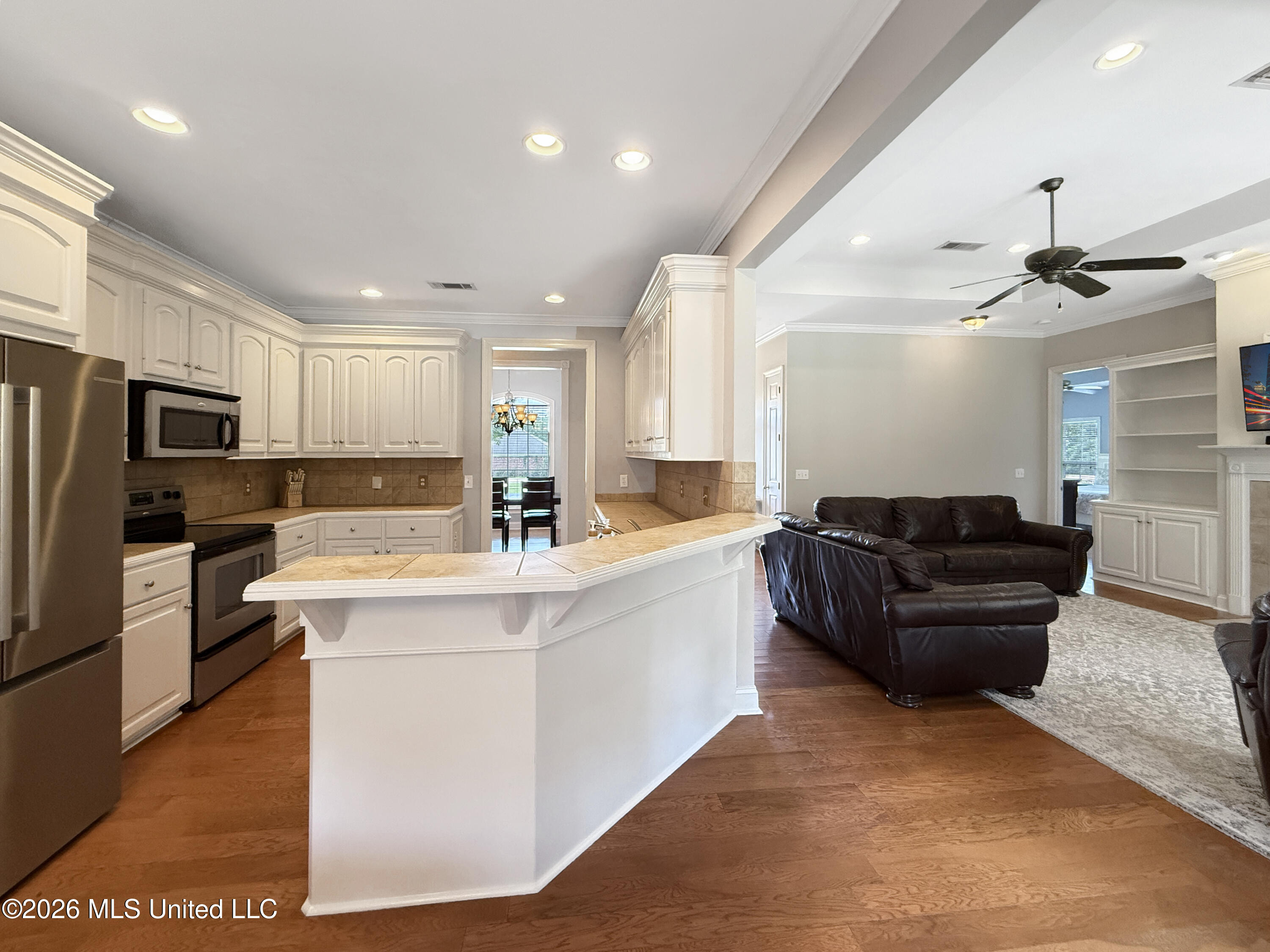 1010 Longwood Place Property Photo 9