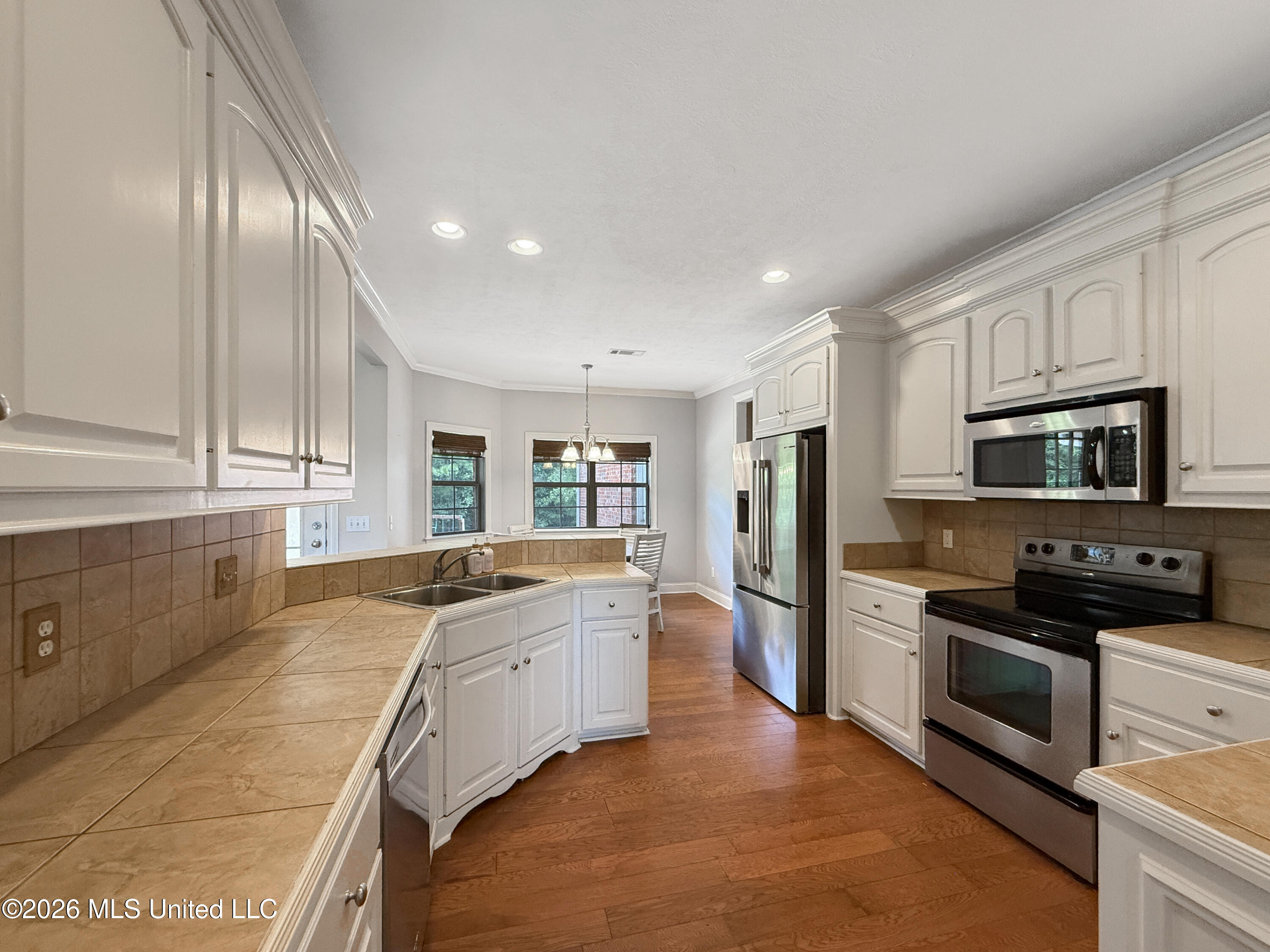 1010 Longwood Place Property Photo 10