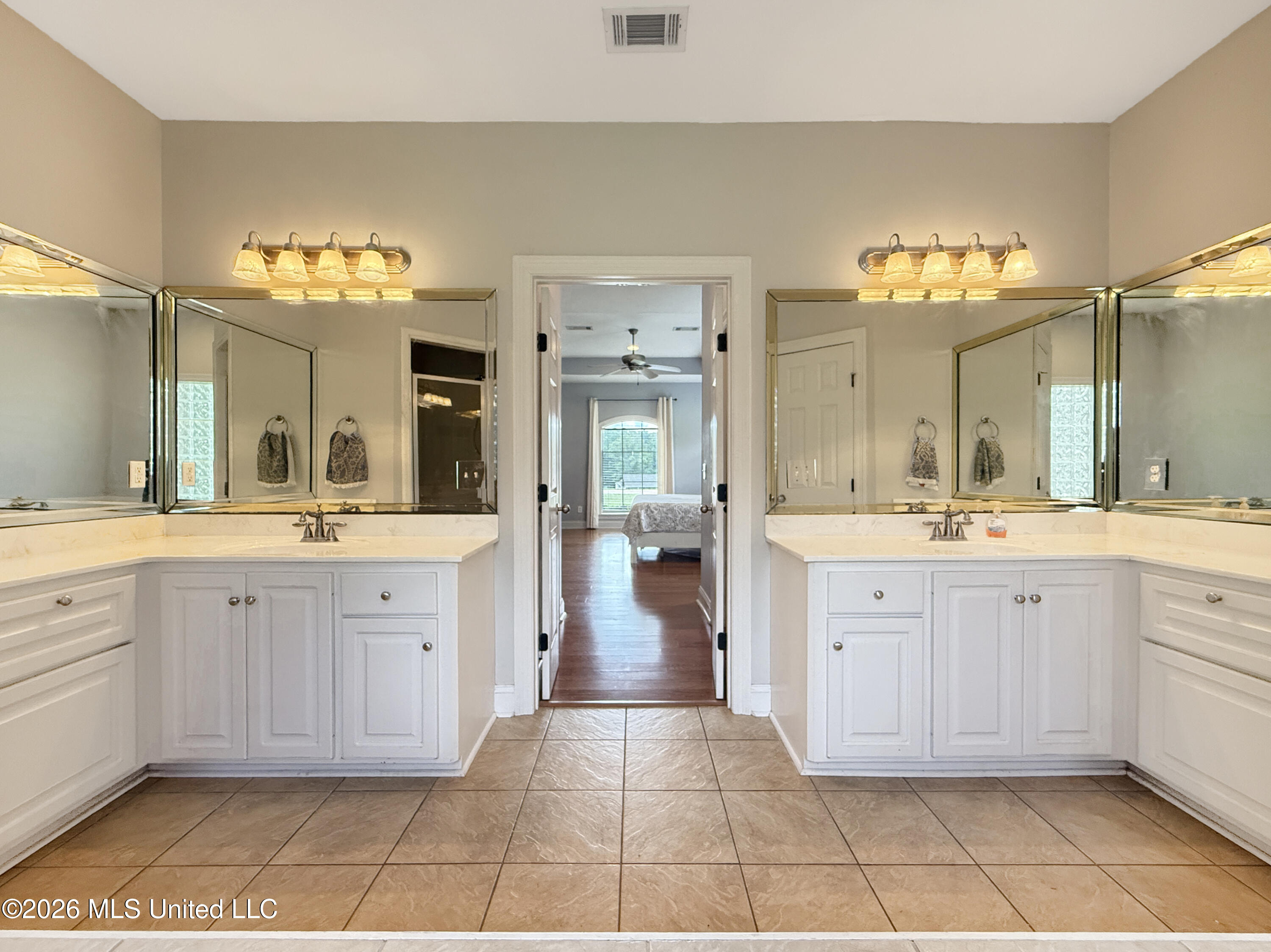 1010 Longwood Place Property Photo 21