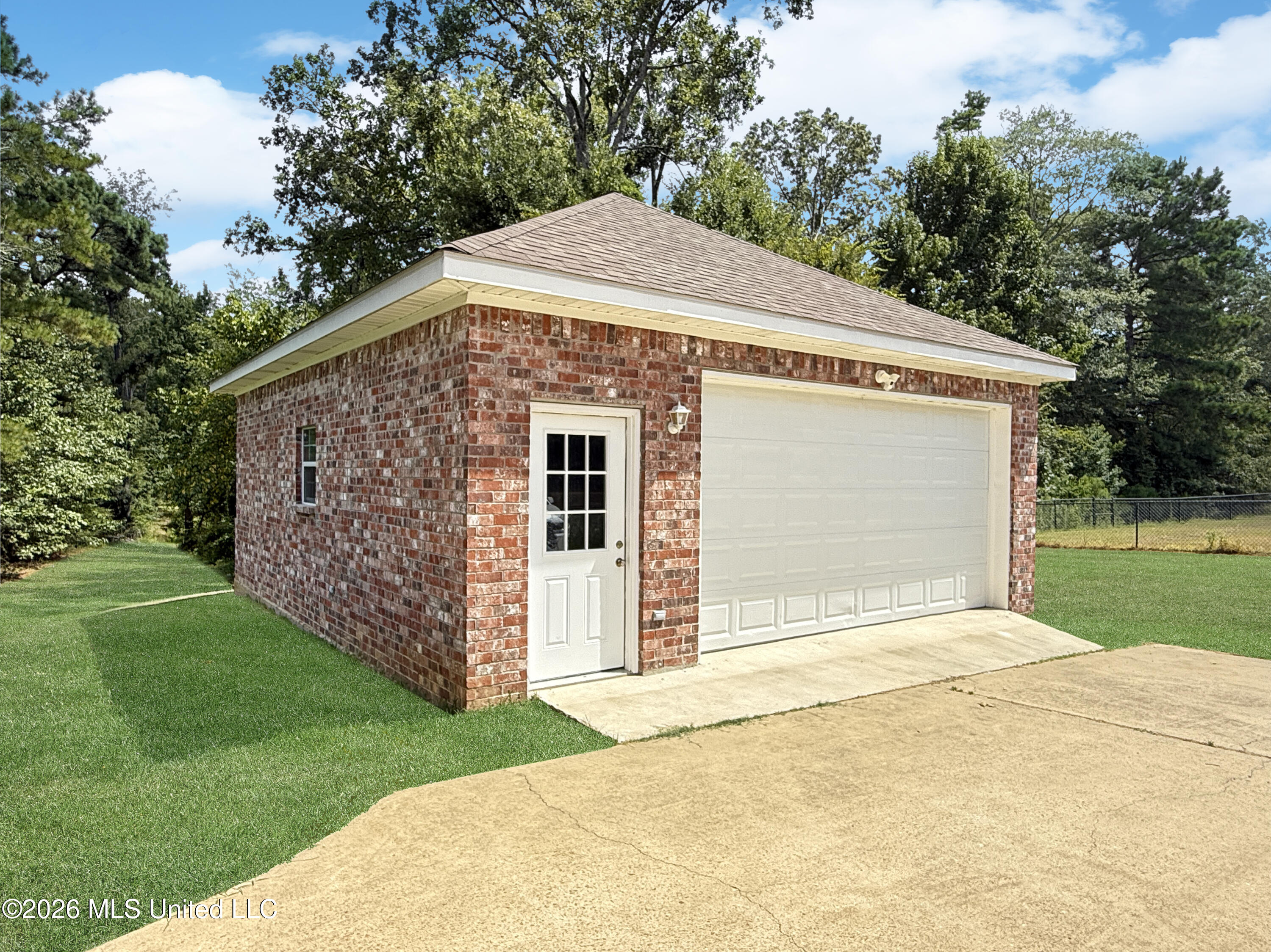 1010 Longwood Place Property Photo 34