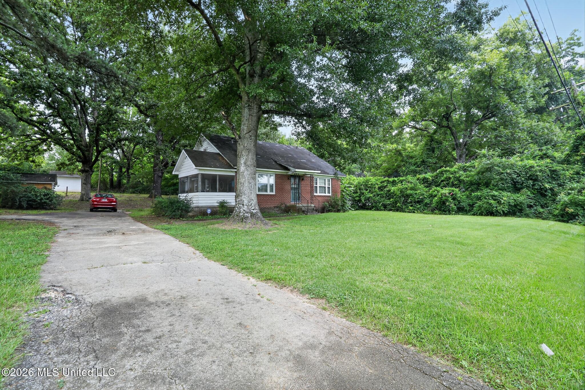 105 Se Boundary Street Property Photo 3