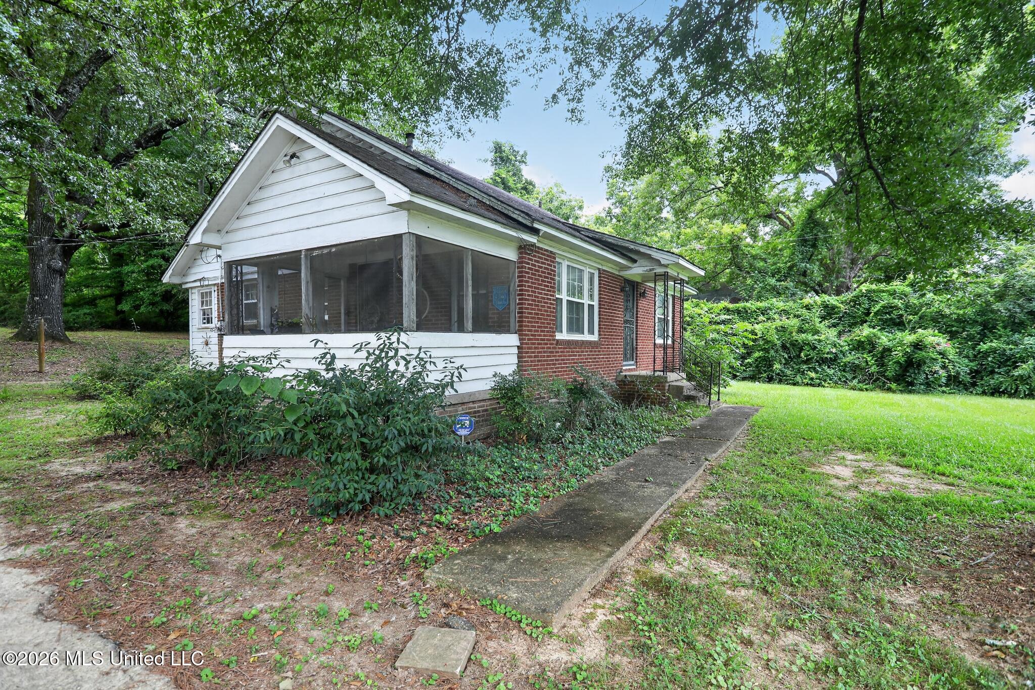 105 Se Boundary Street Property Photo 4