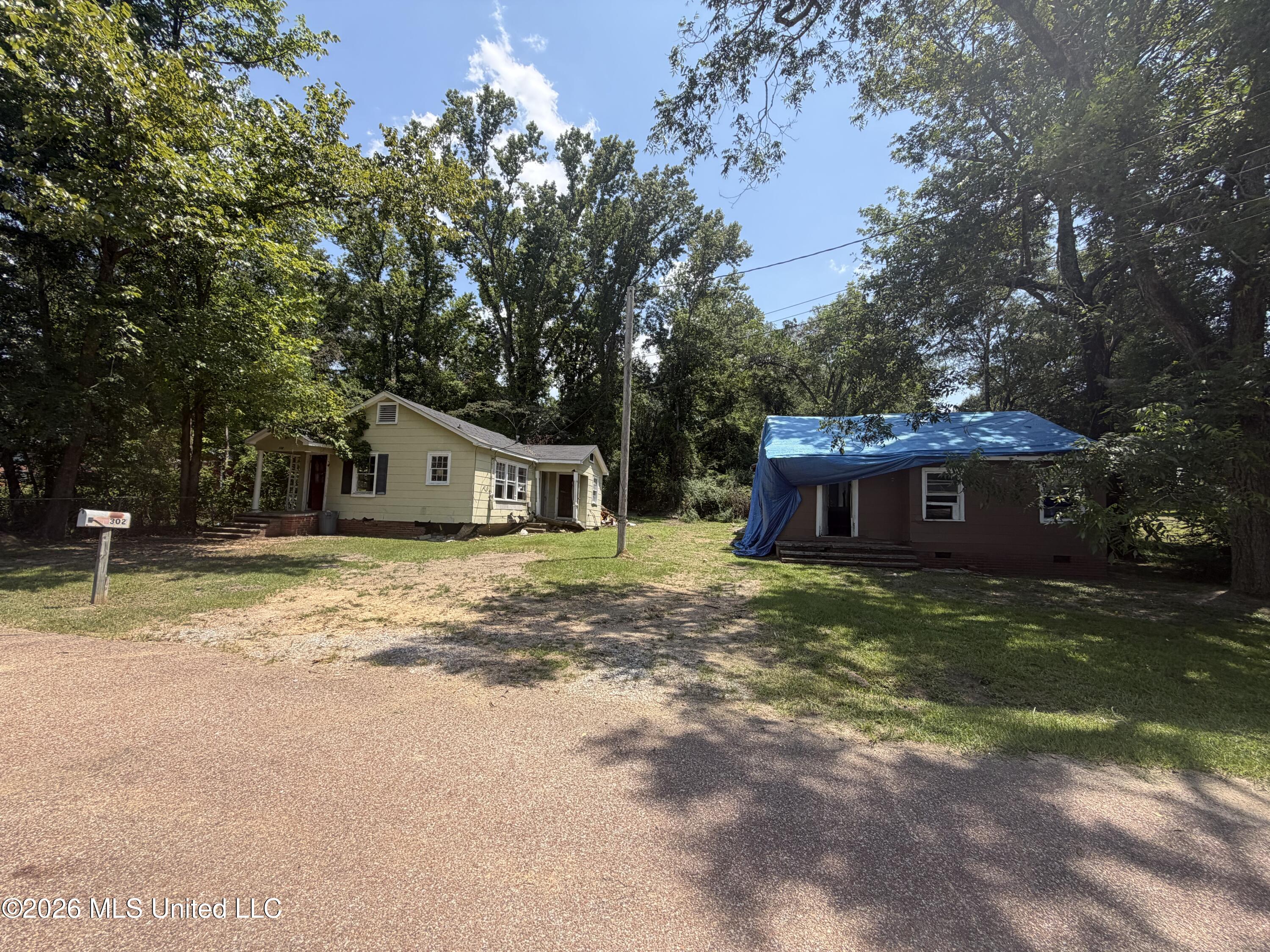 302 Munsterman Avenue Property Photo 1
