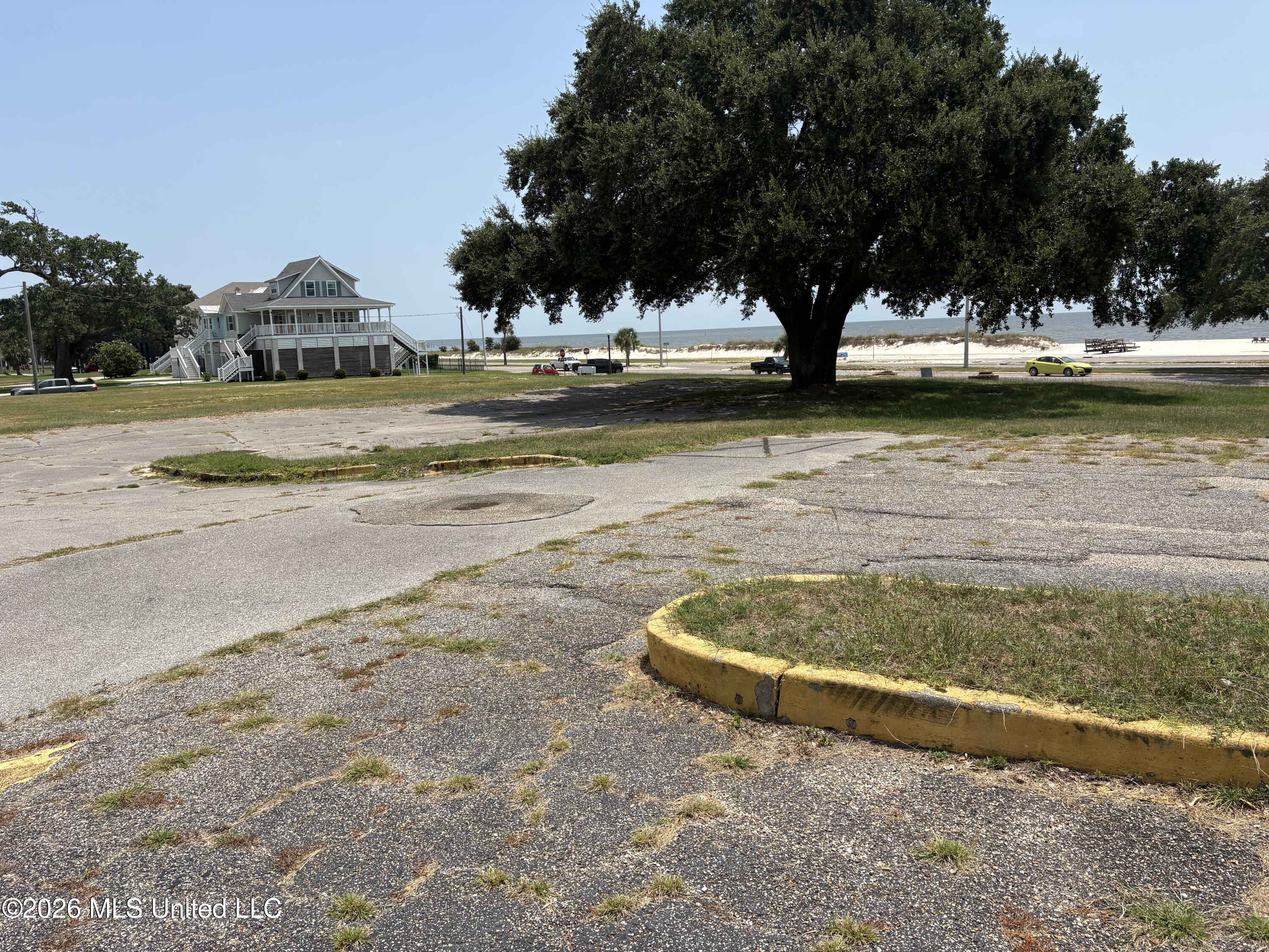 1648 Beach Boulevard Property Photo 4