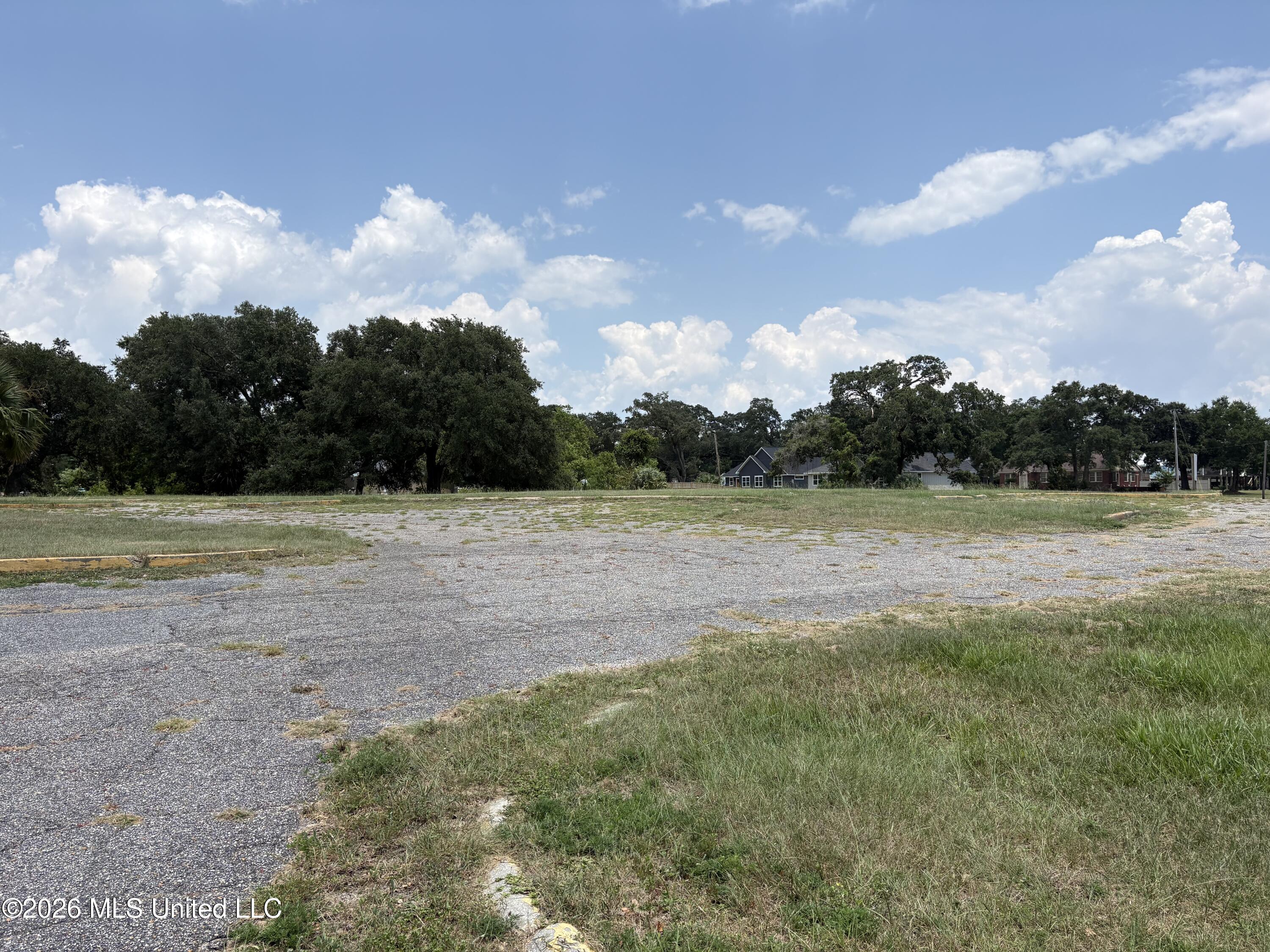 1648 Beach Boulevard Property Photo 7