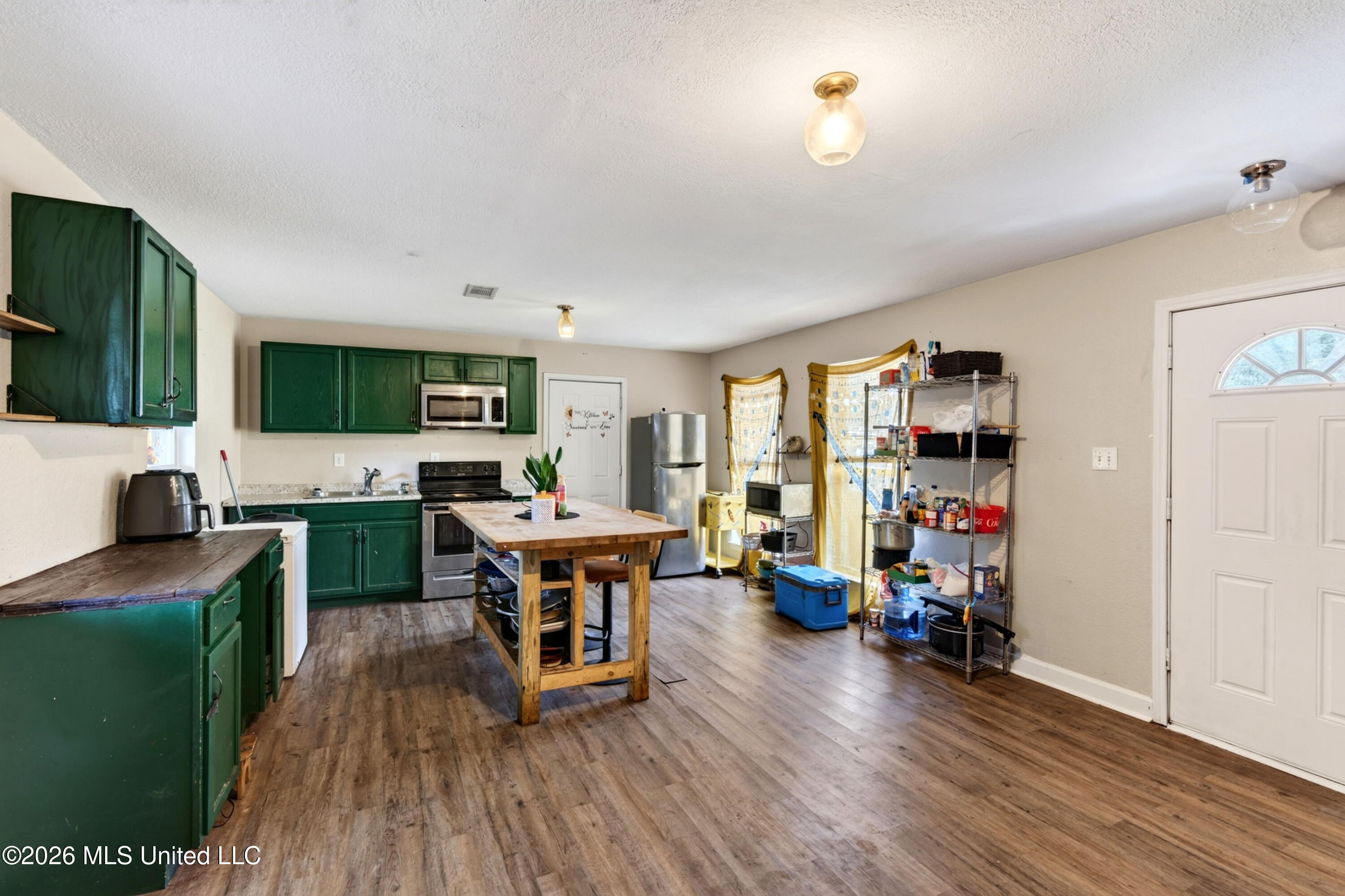 4710 Coronada Avenue Property Photo 4