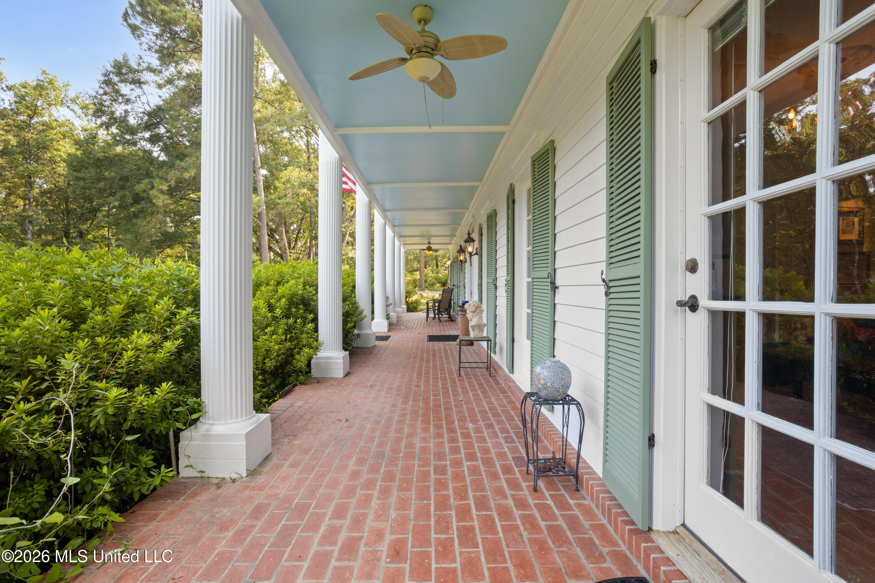 1223 W Wire Road Property Photo 6