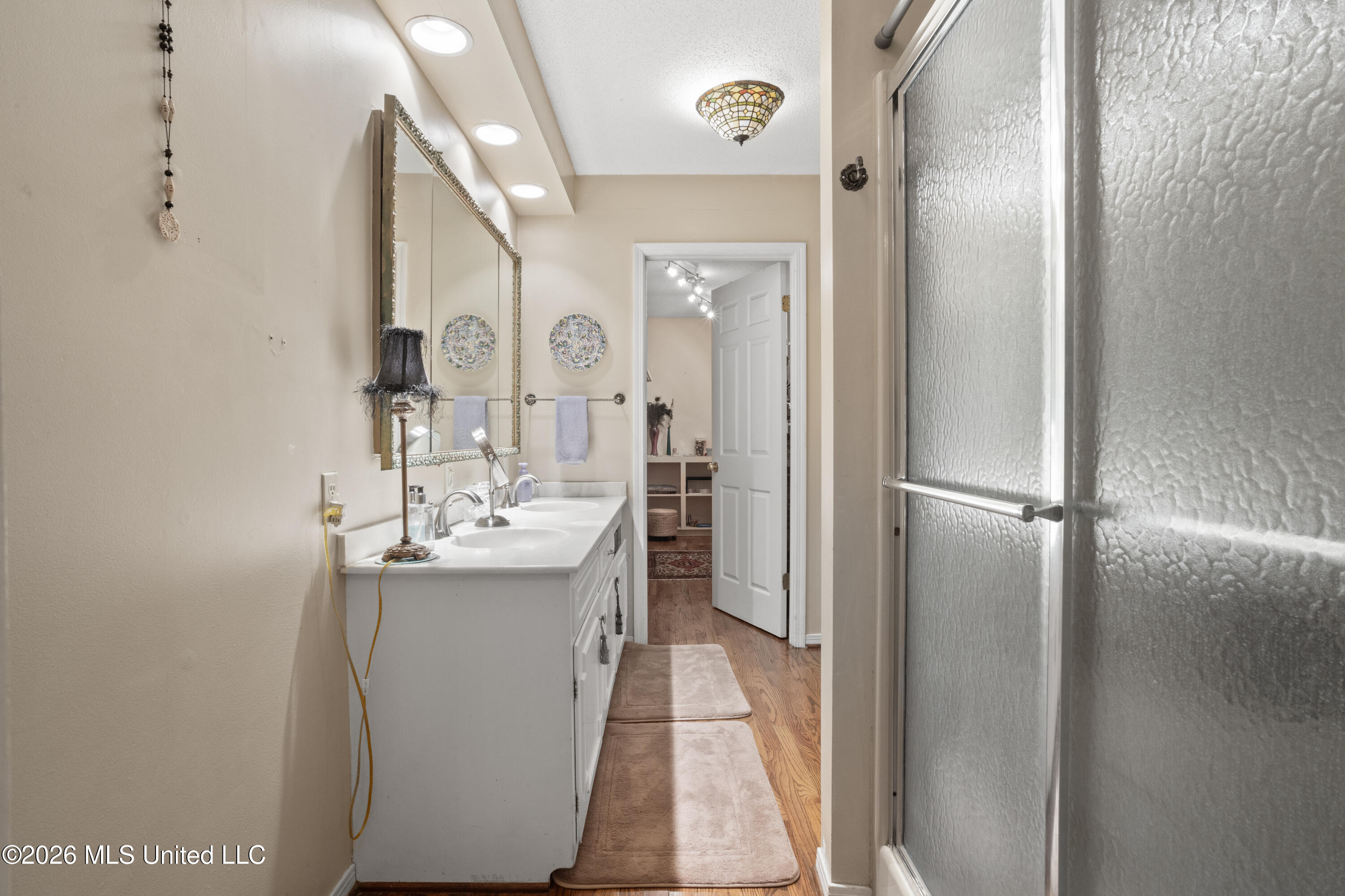 1223 W Wire Road Property Photo 33