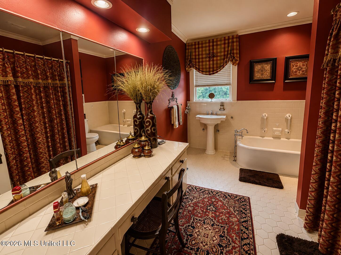 1113 Oakhurst Avenue Property Photo 11