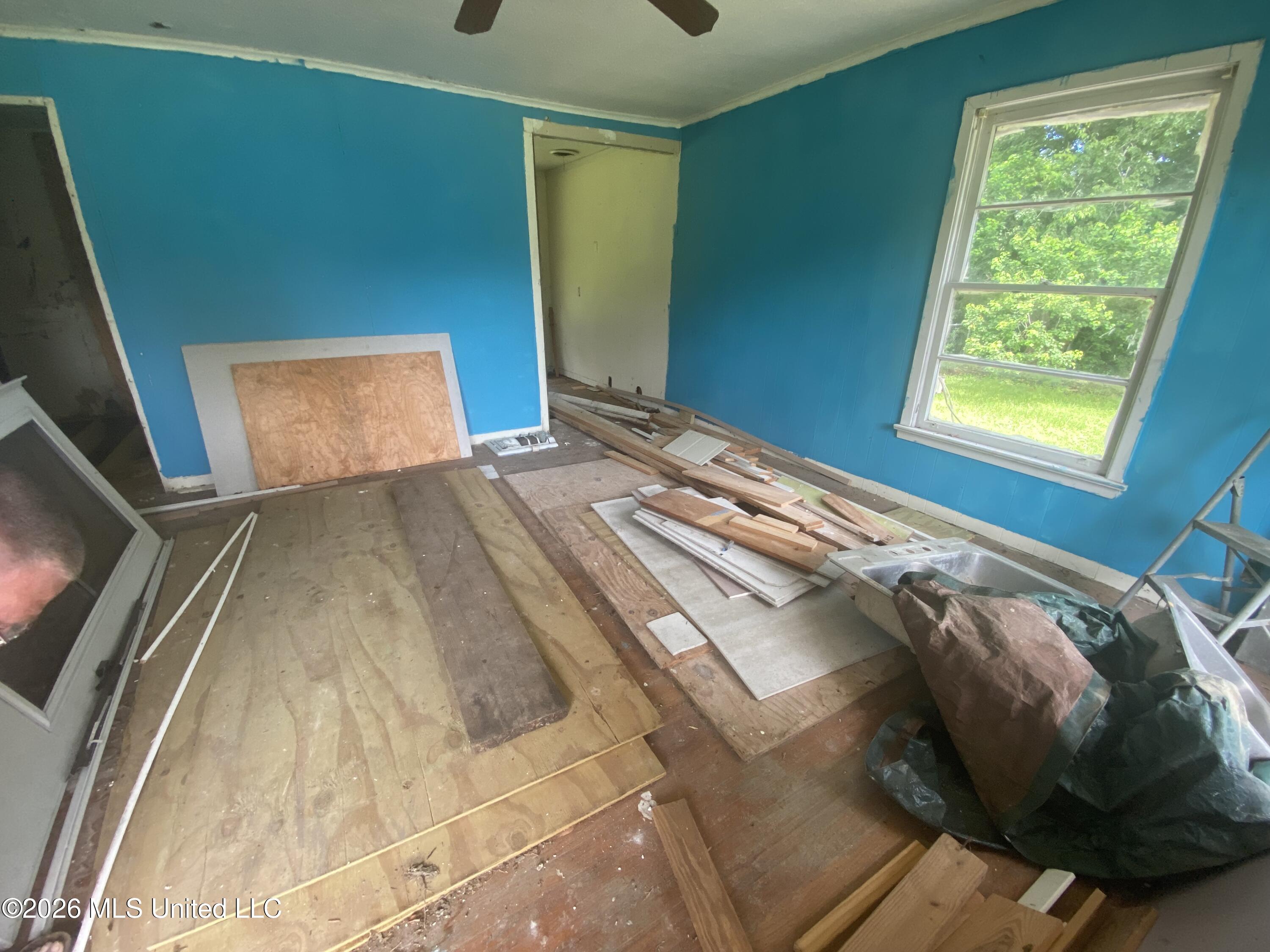 104 Pecan Street Property Photo 4