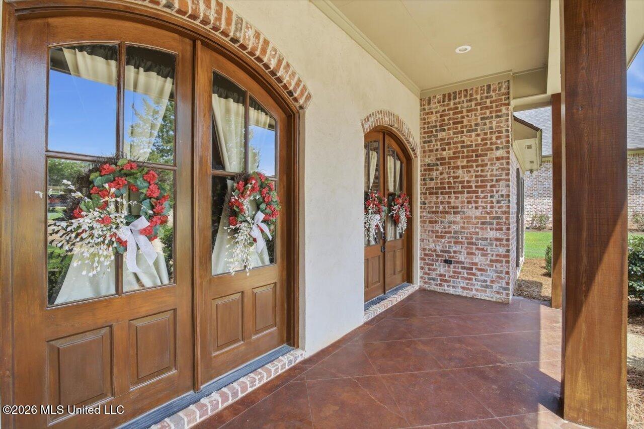 308 Creston Cove Property Photo 7