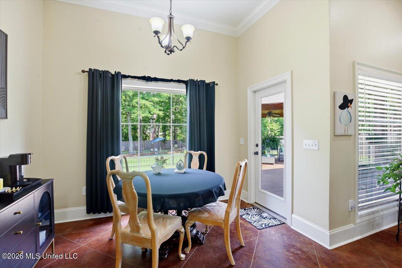 308 Creston Cove Property Photo 20