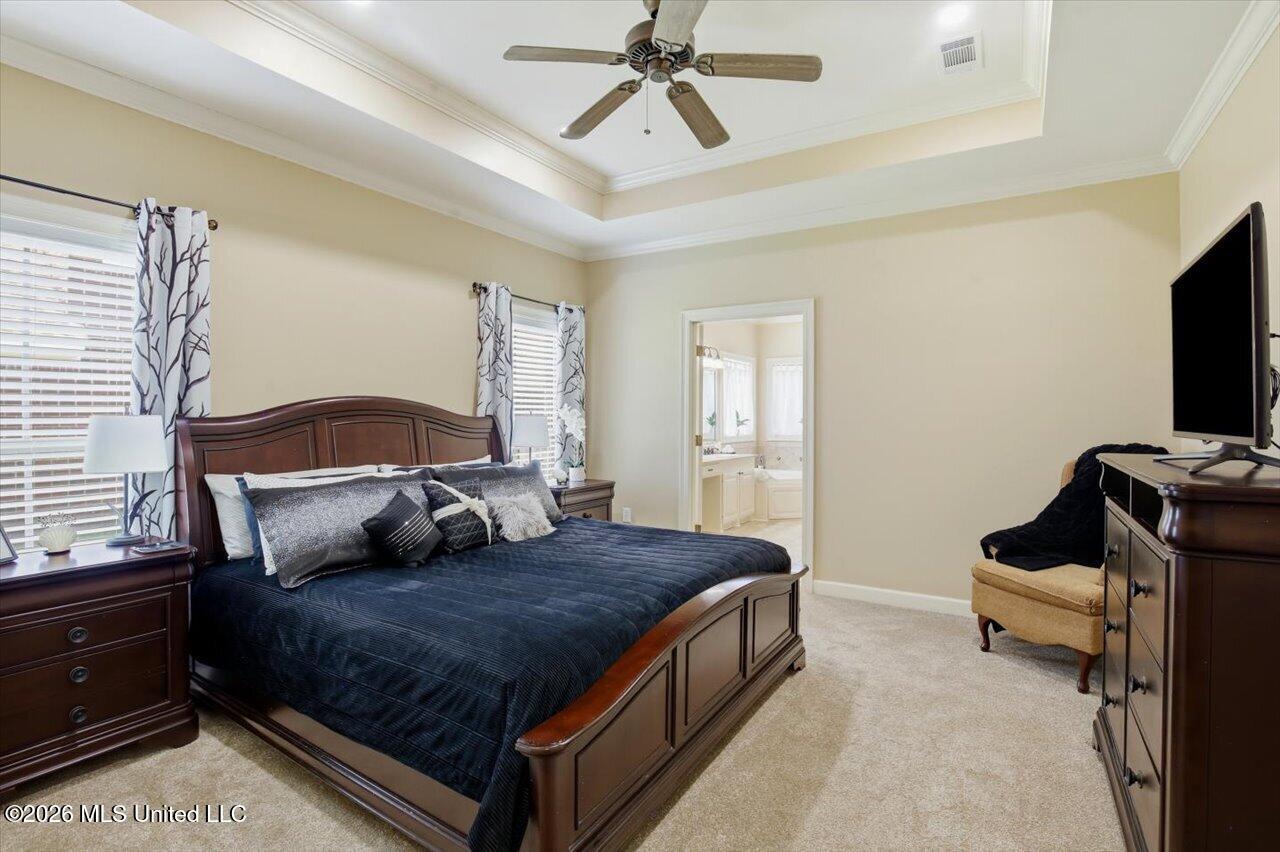 308 Creston Cove Property Photo 24