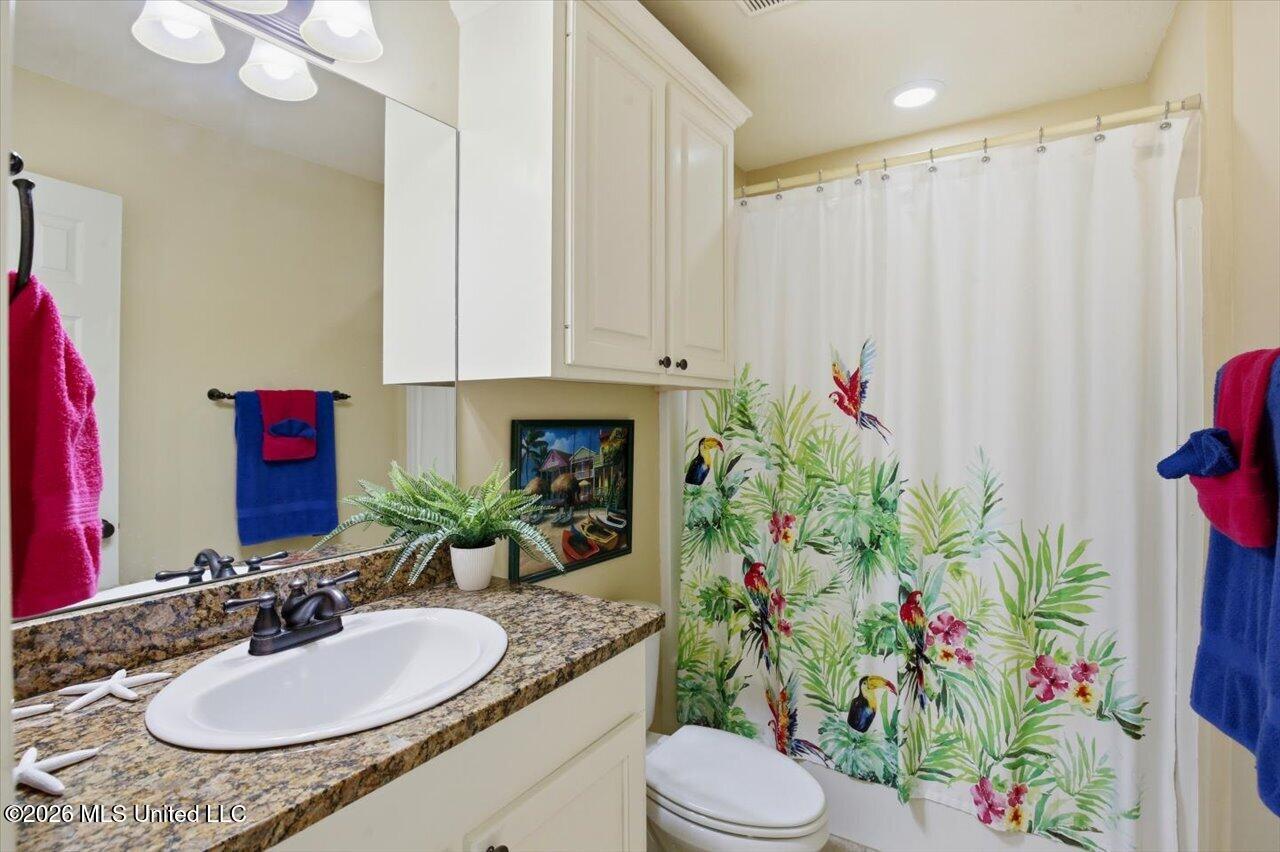 308 Creston Cove Property Photo 38