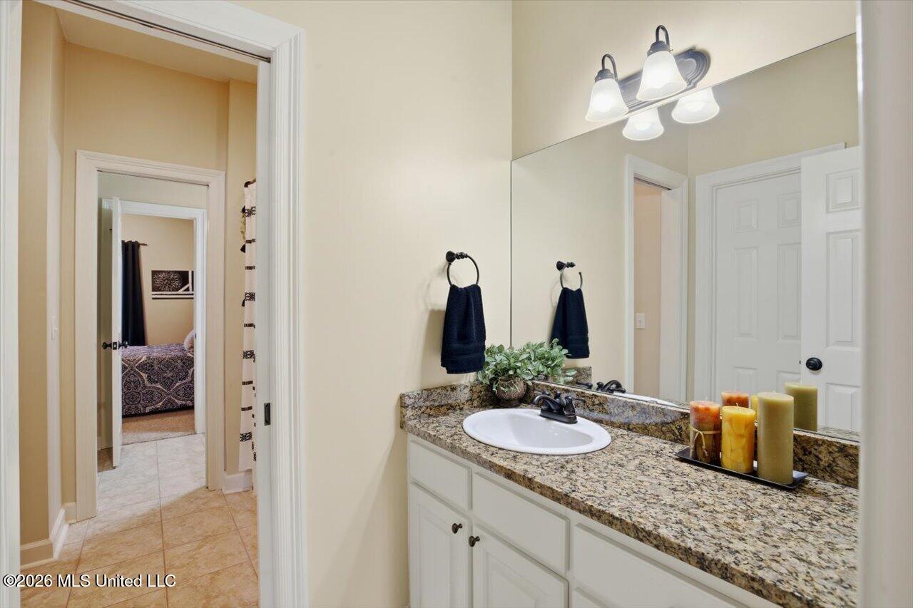 308 Creston Cove Property Photo 40