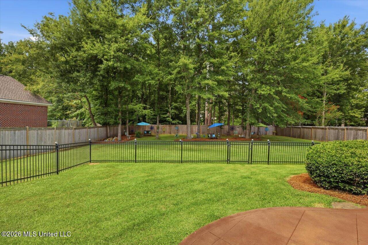 308 Creston Cove Property Photo 48